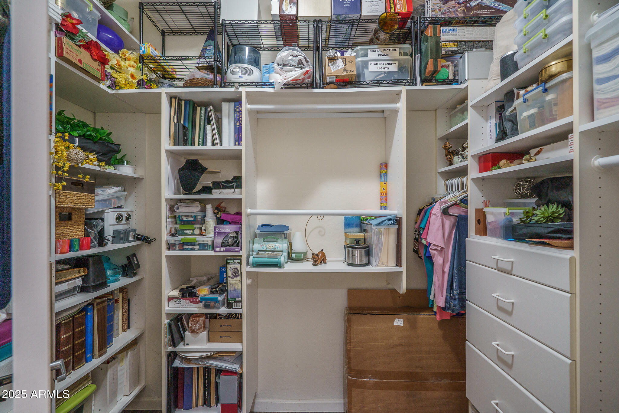 8218 E MOUNTAIN SPRING Road