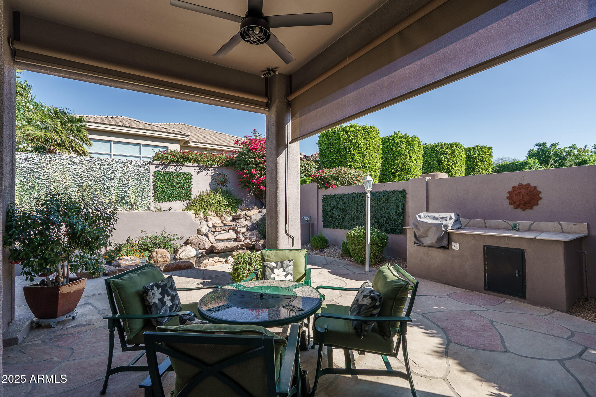 8218 E MOUNTAIN SPRING Road