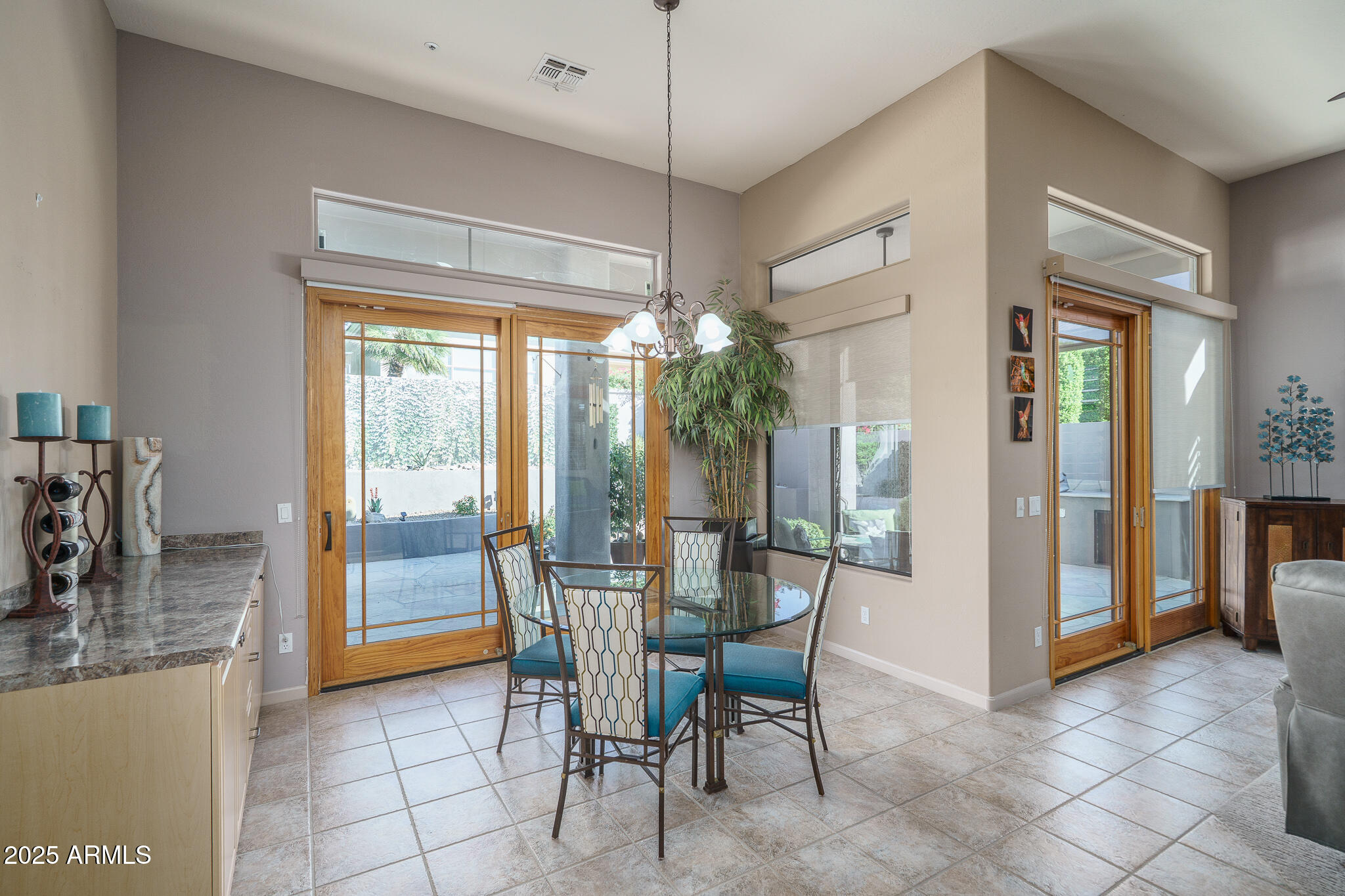 8218 E MOUNTAIN SPRING Road