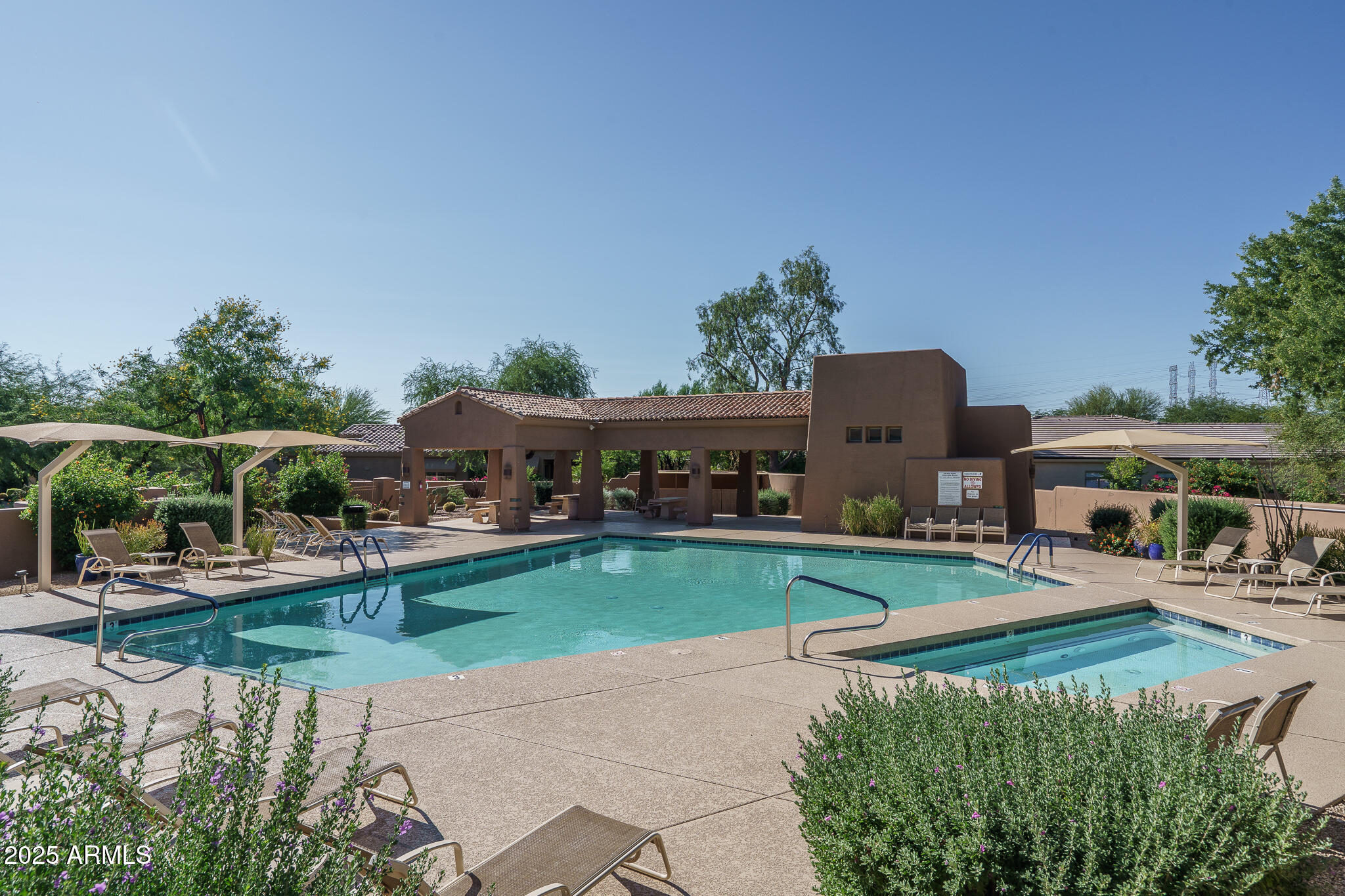 8218 E MOUNTAIN SPRING Road