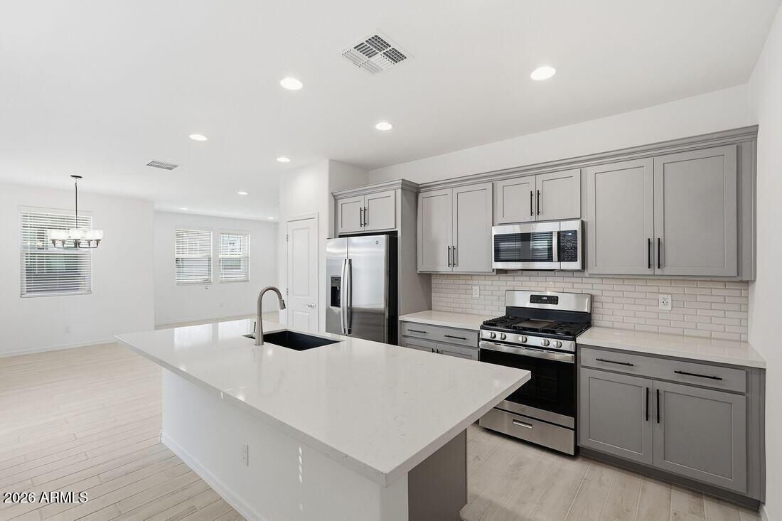 10048 W PICCADILLY Road