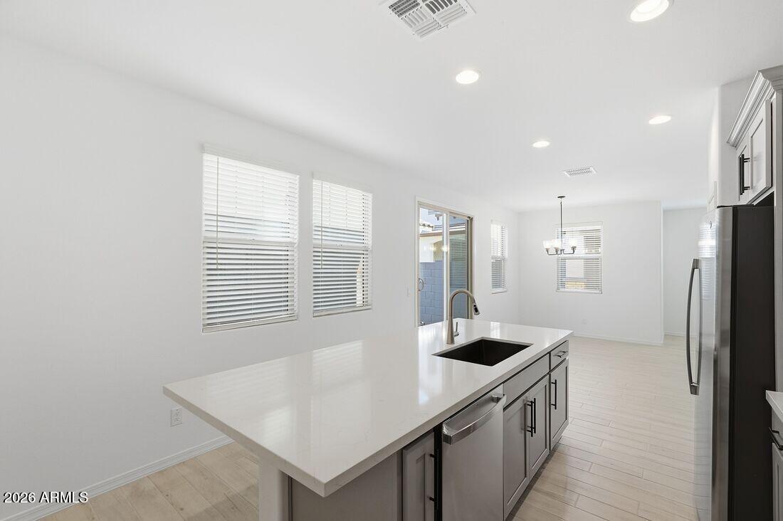 10048 W PICCADILLY Road