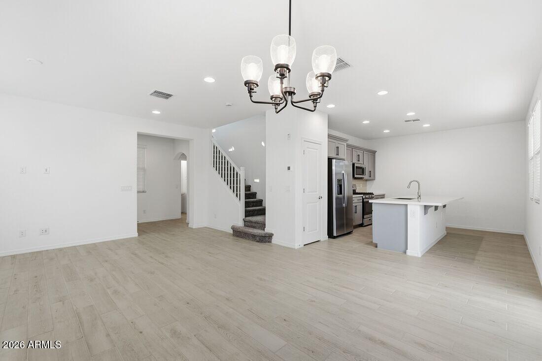 10048 W PICCADILLY Road