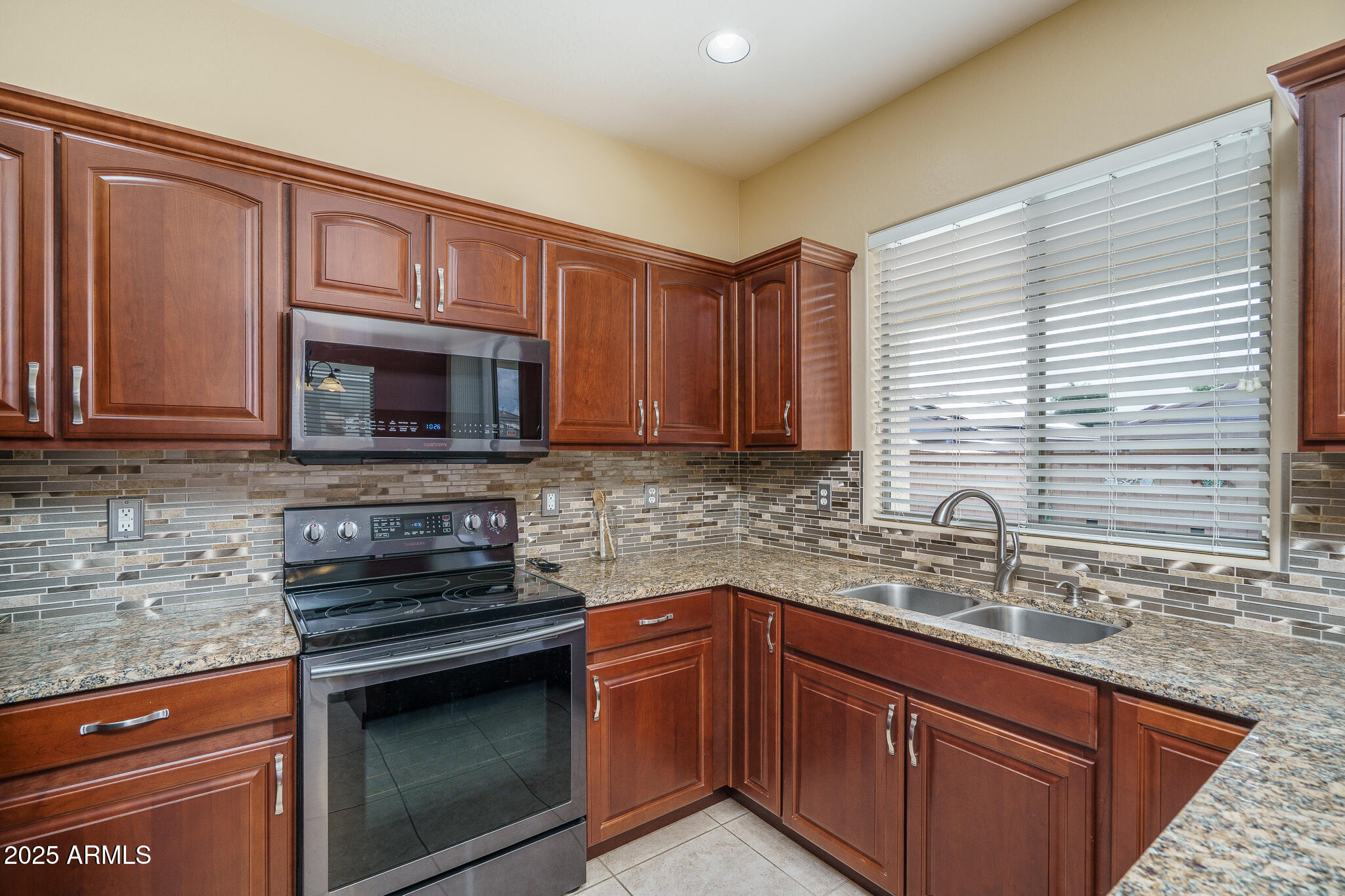 17061 W HALIFAX Lane