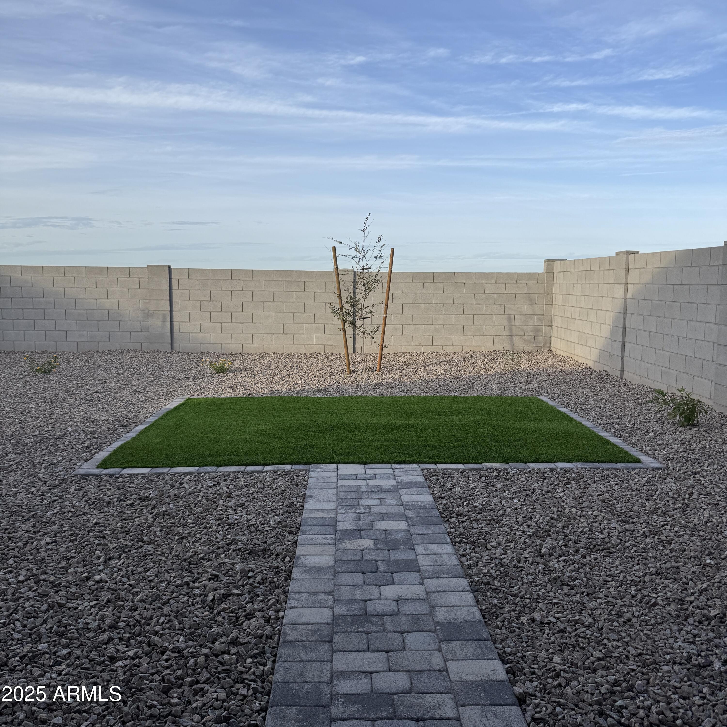 36892 W Santa Maria Street