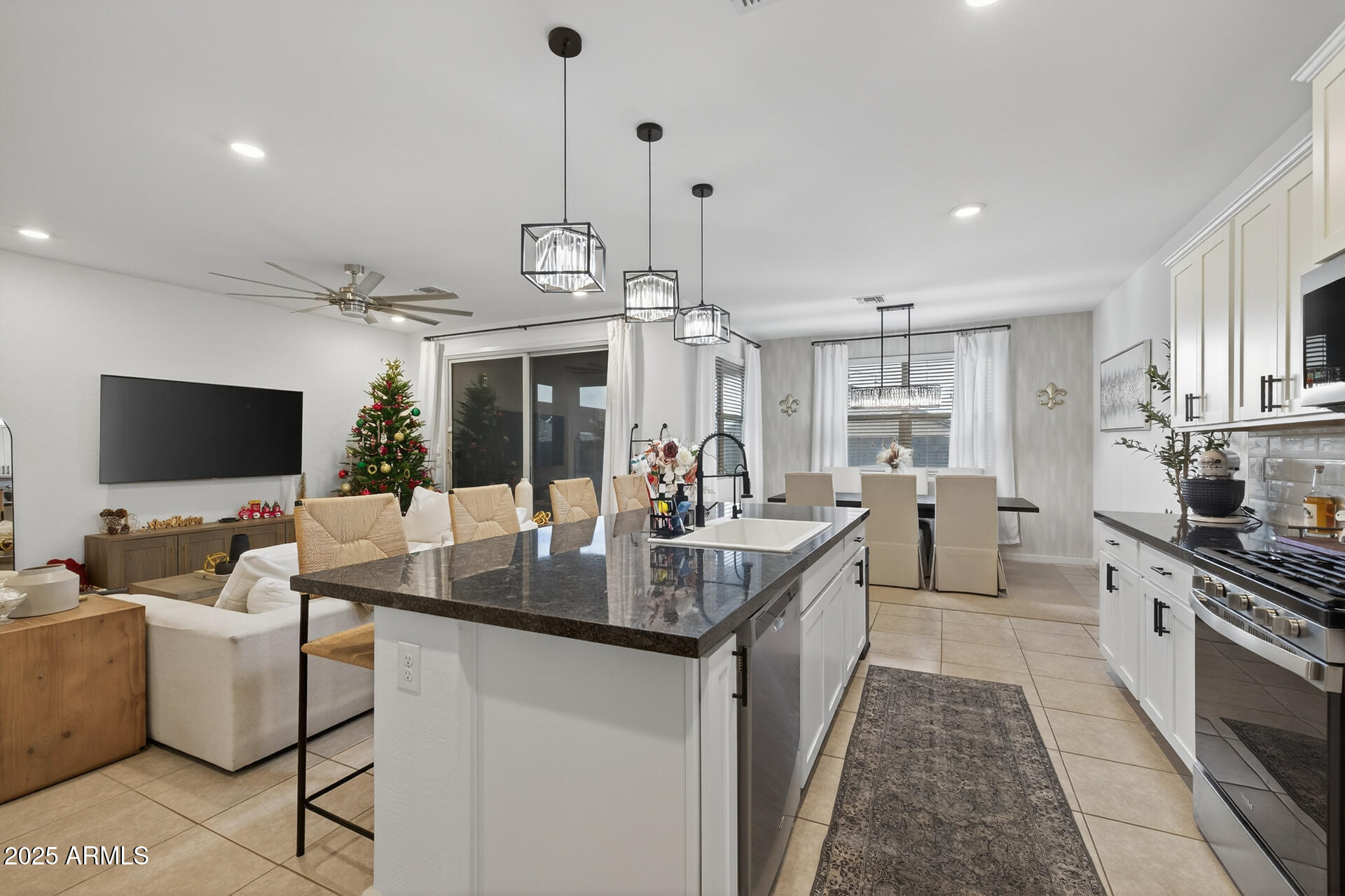 36810 N CAMARILLO Drive