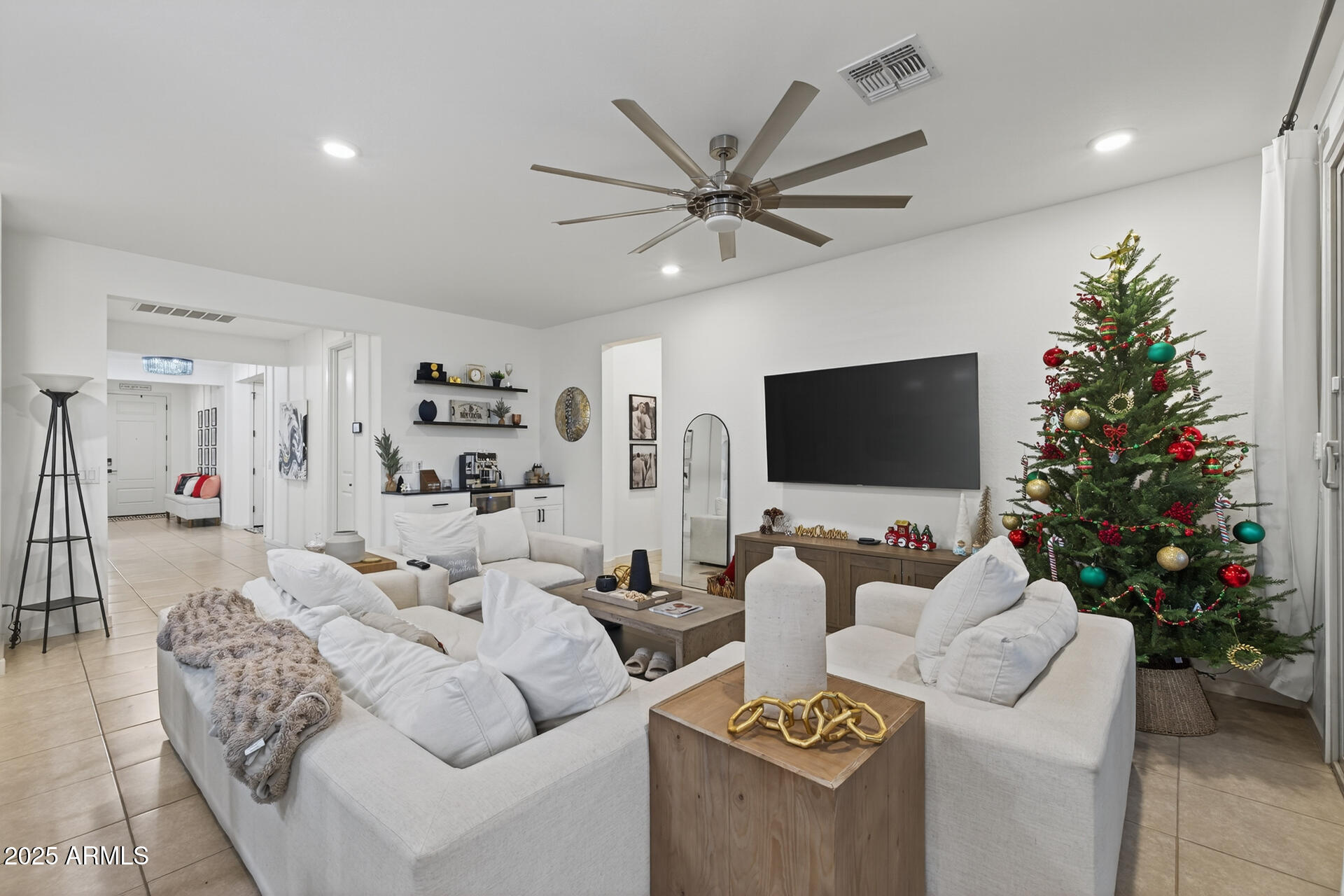 36810 N CAMARILLO Drive