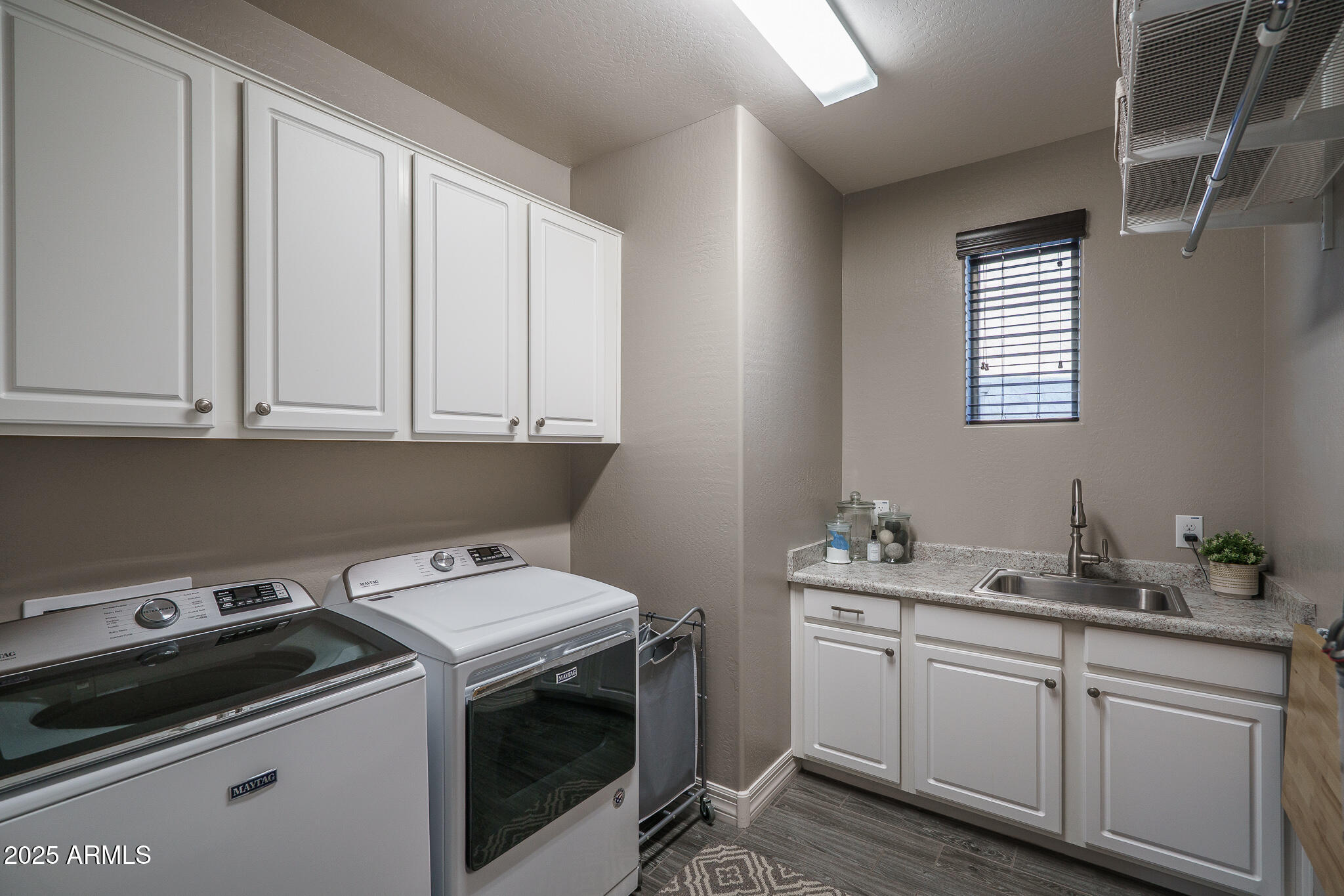 9349 W CASHMAN Drive