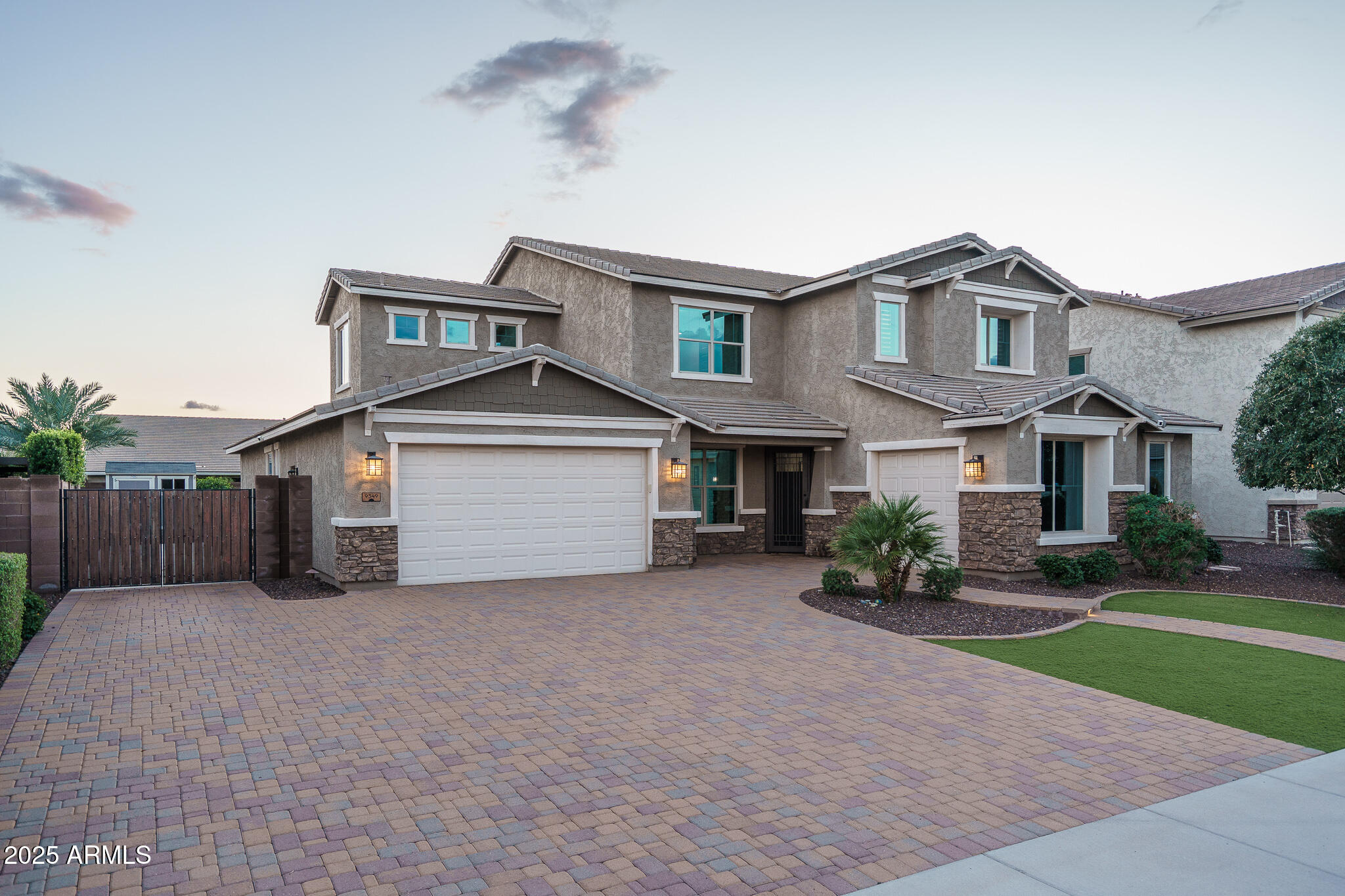 9349 W CASHMAN Drive