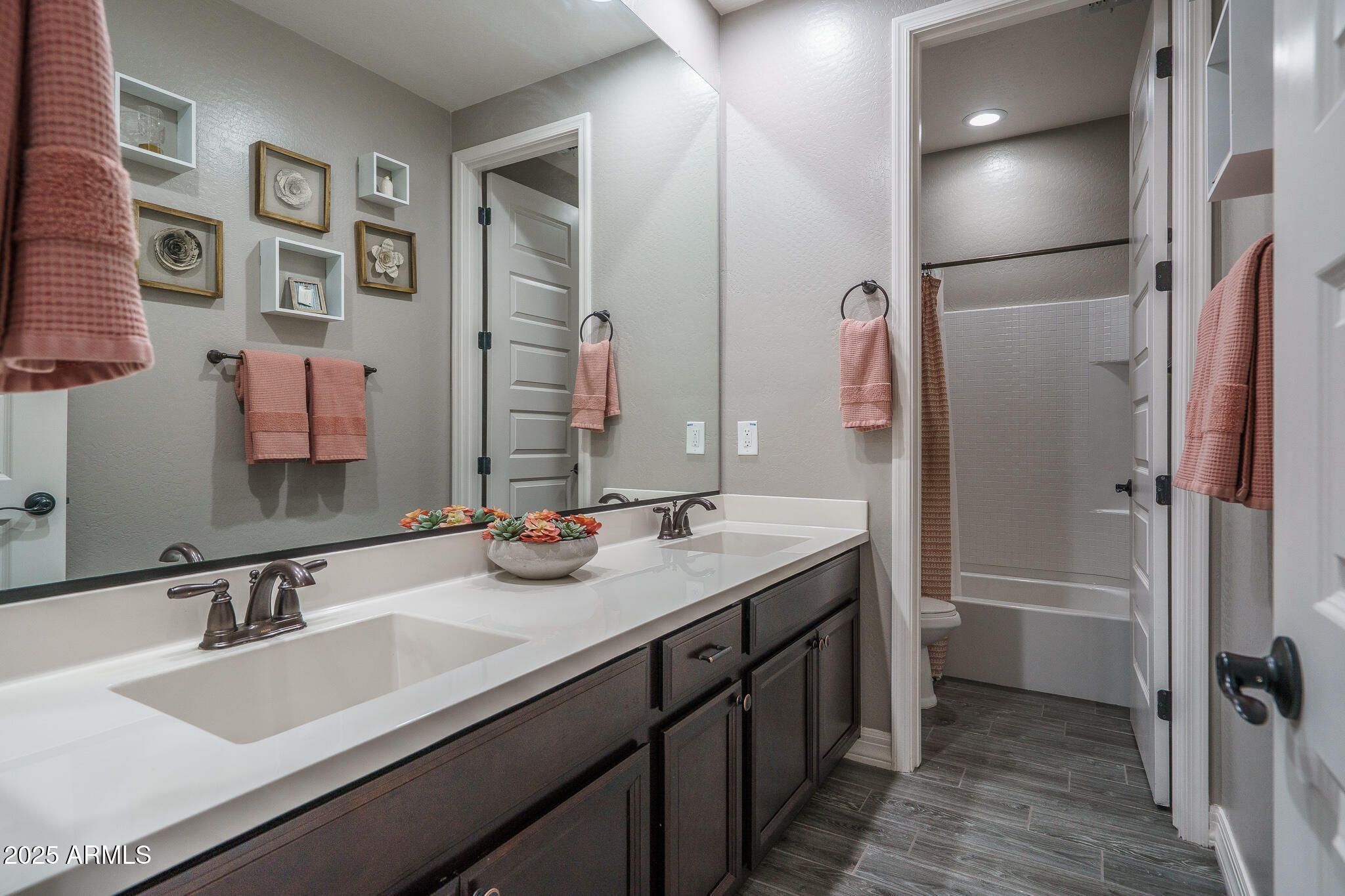 9349 W CASHMAN Drive