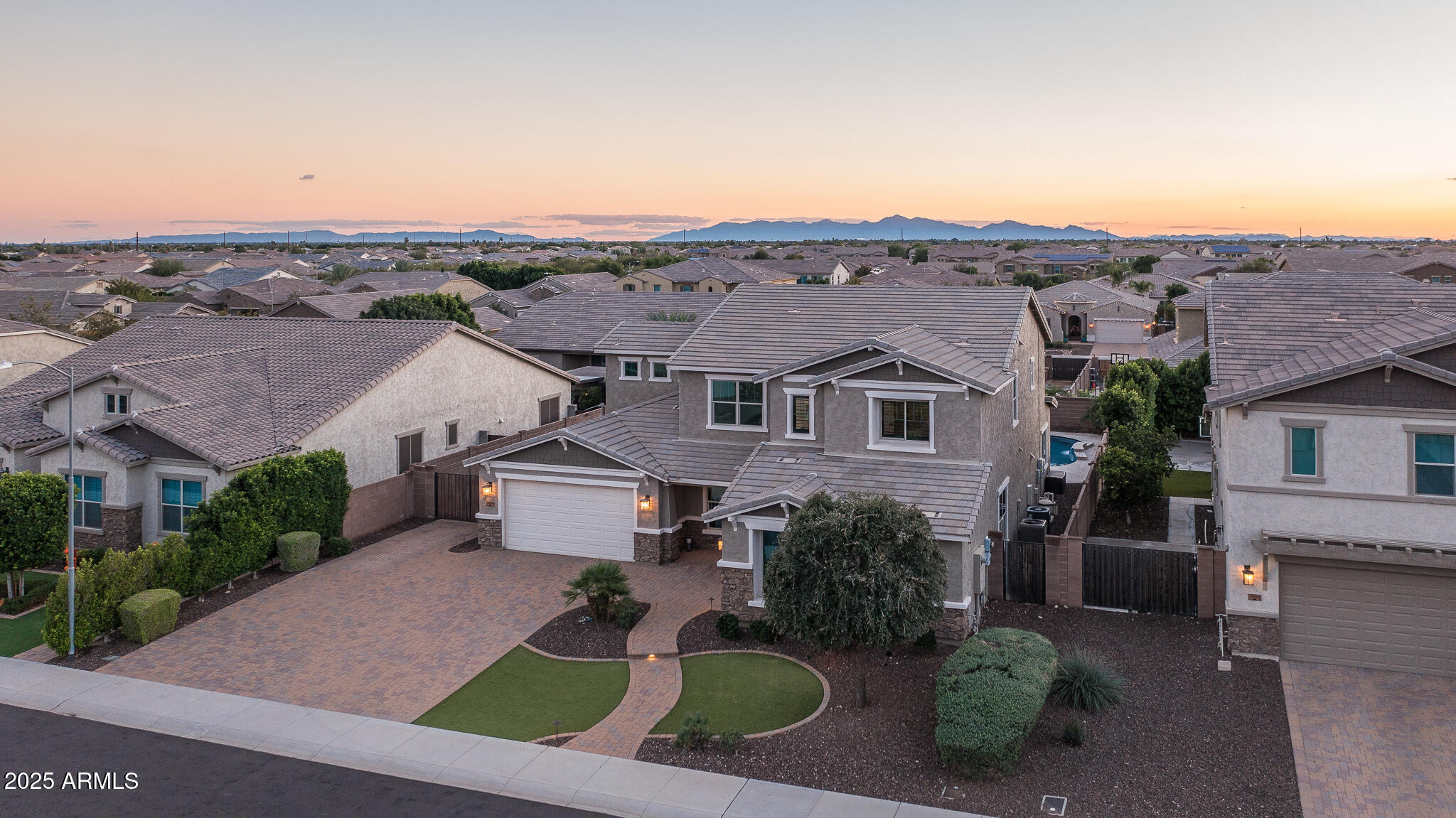 9349 W CASHMAN Drive