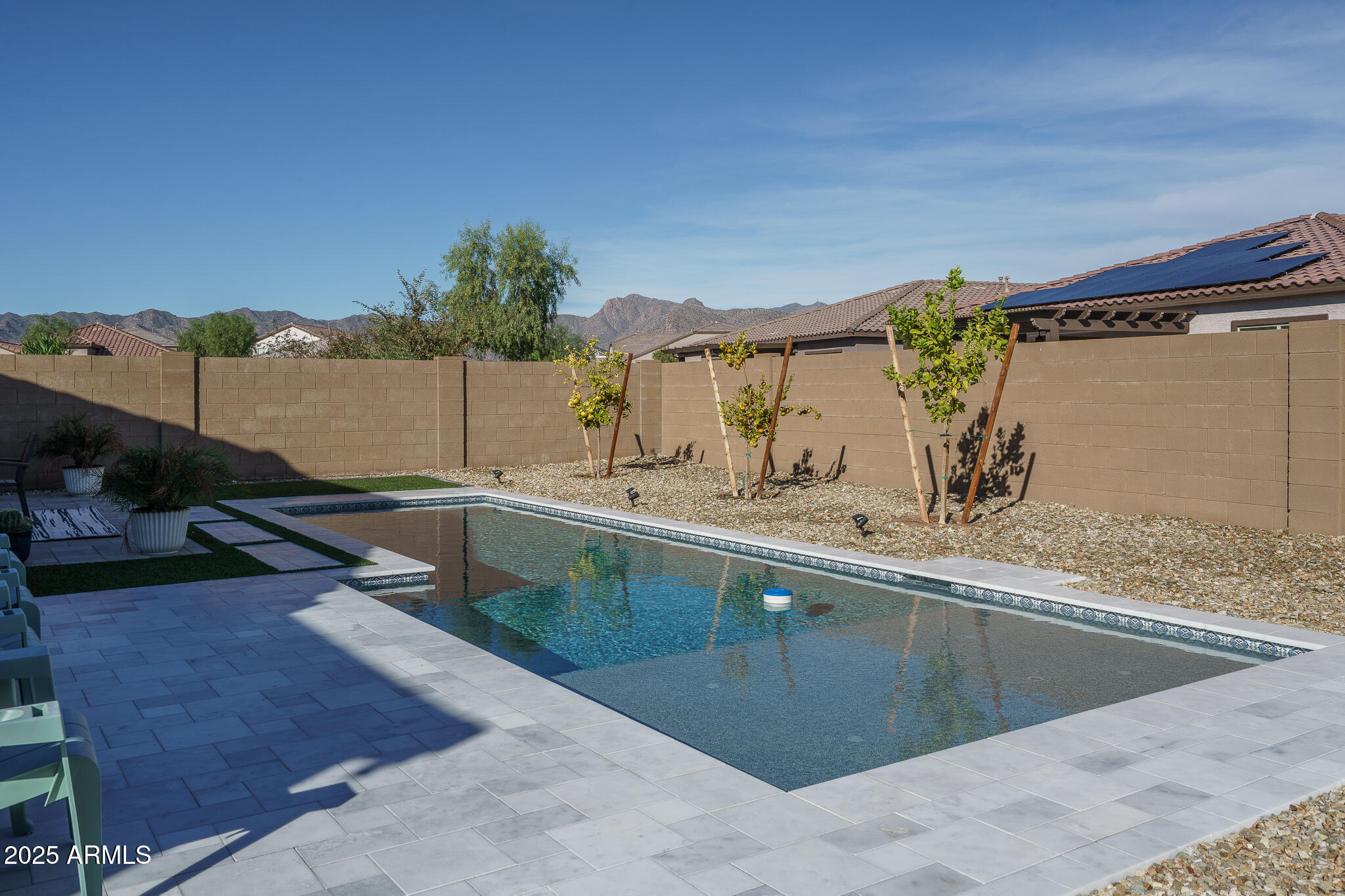 19226 W HAZELWOOD Street