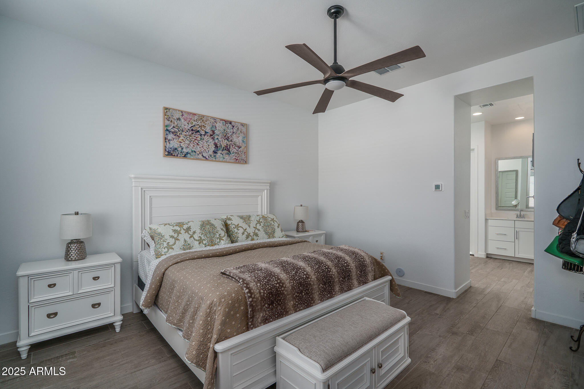 19226 W HAZELWOOD Street