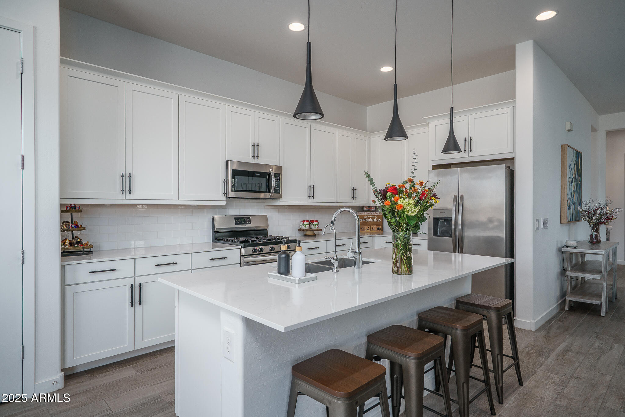 19226 W HAZELWOOD Street