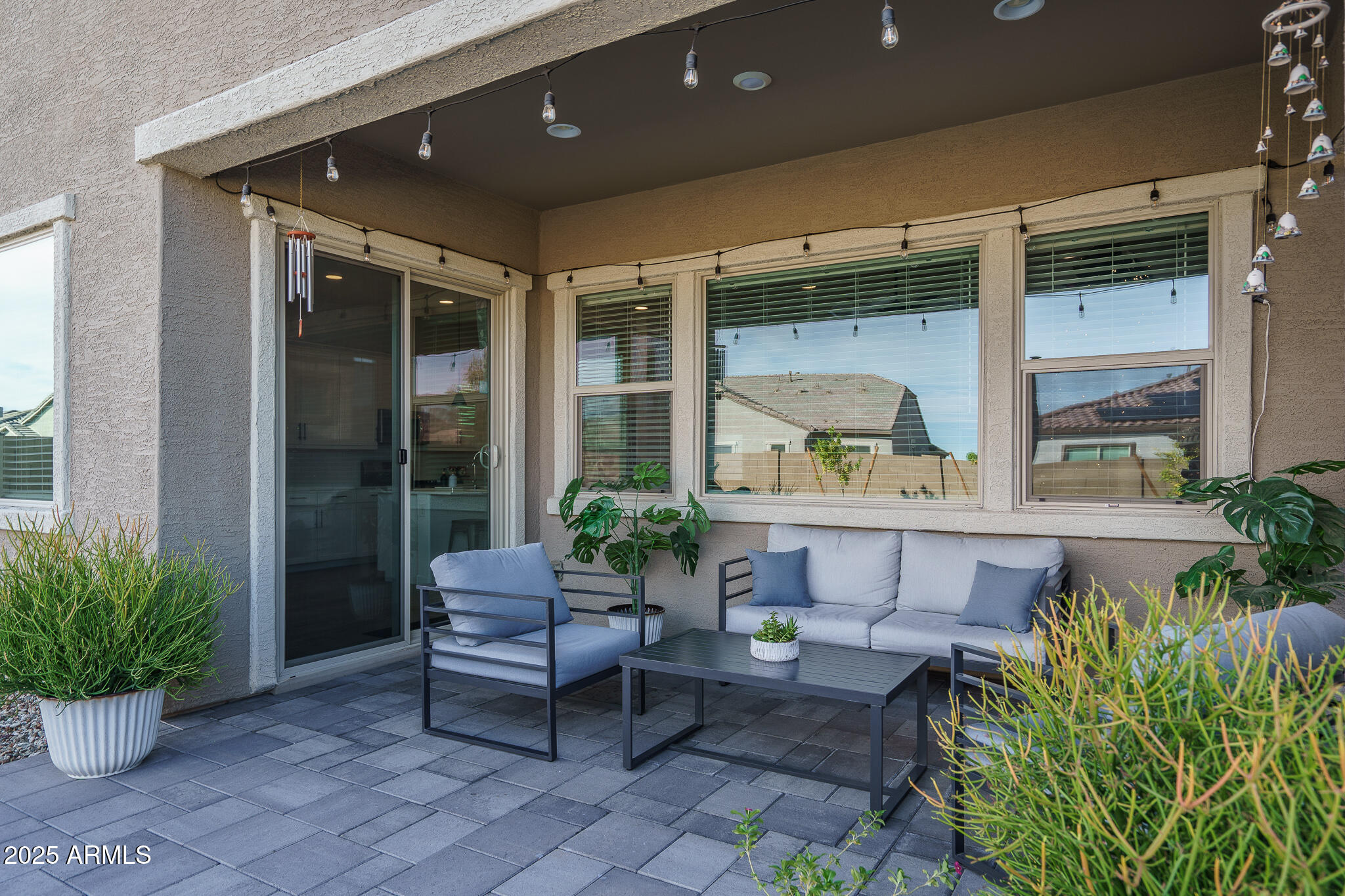 19226 W HAZELWOOD Street