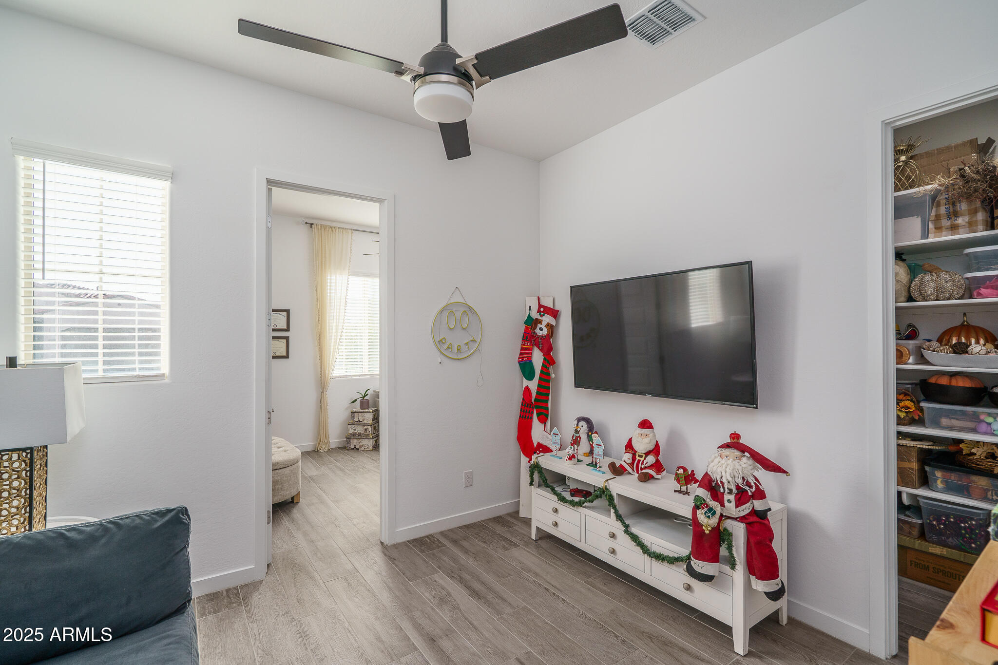 19226 W HAZELWOOD Street