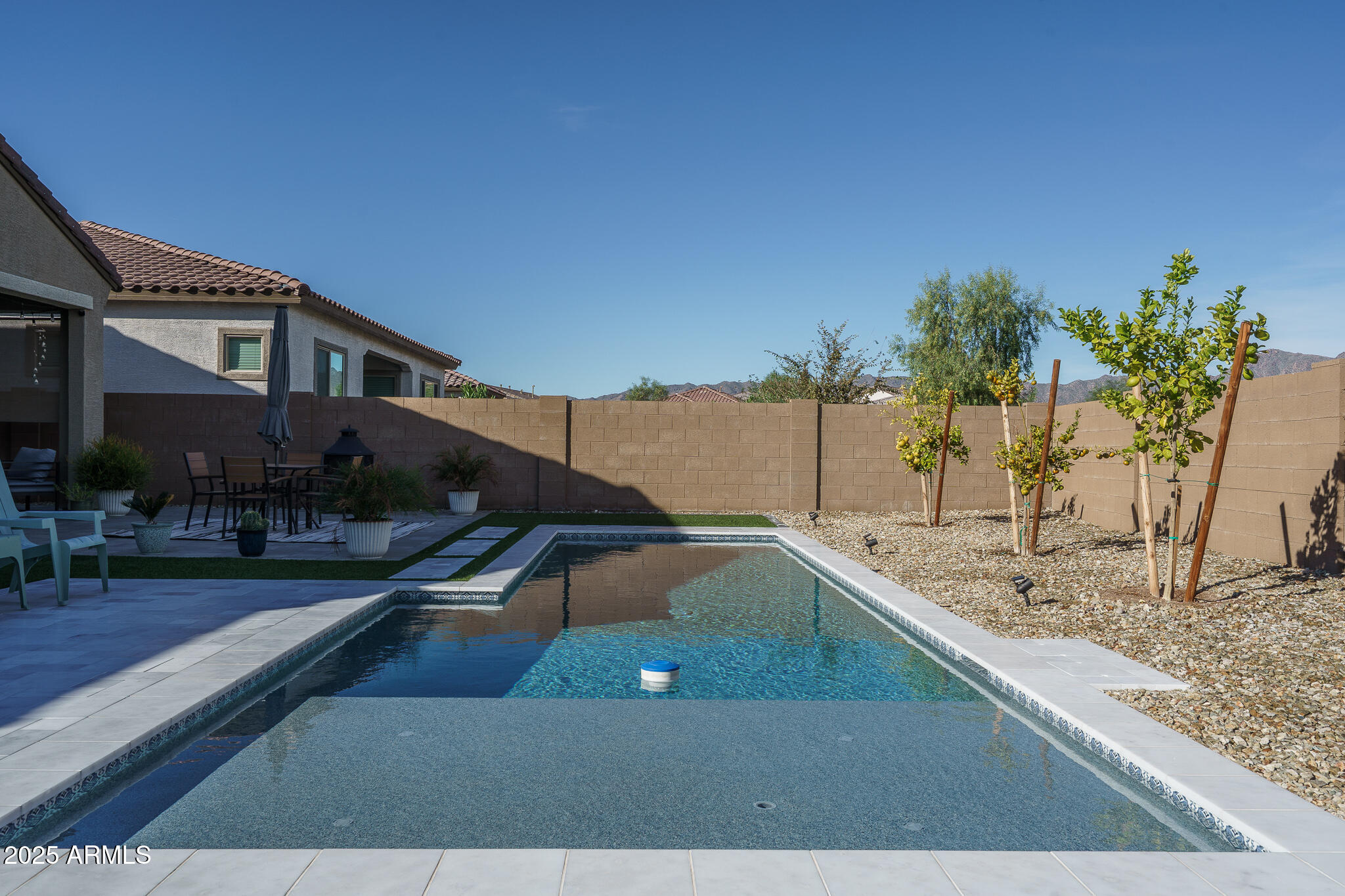 19226 W HAZELWOOD Street