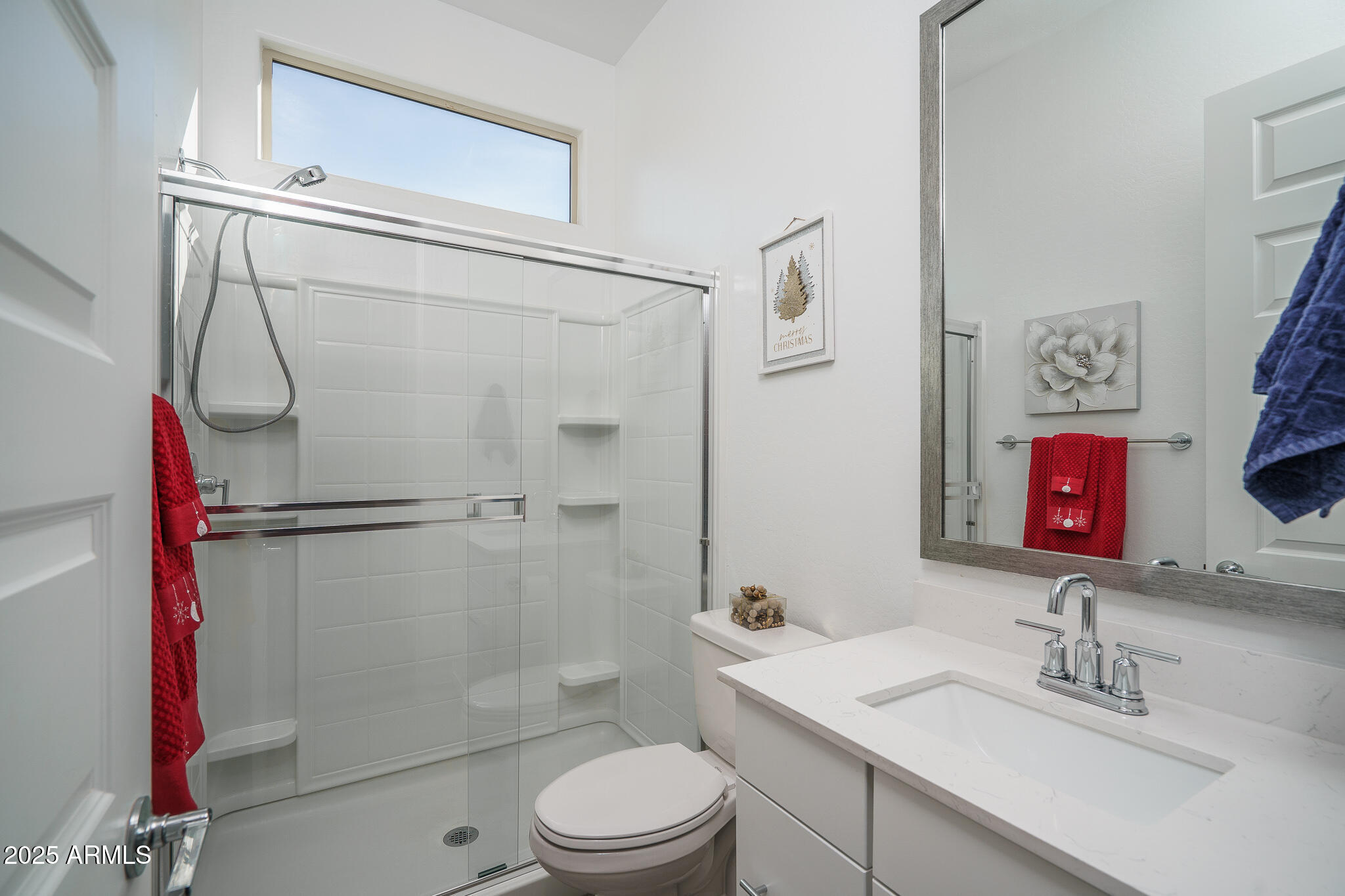 19226 W HAZELWOOD Street