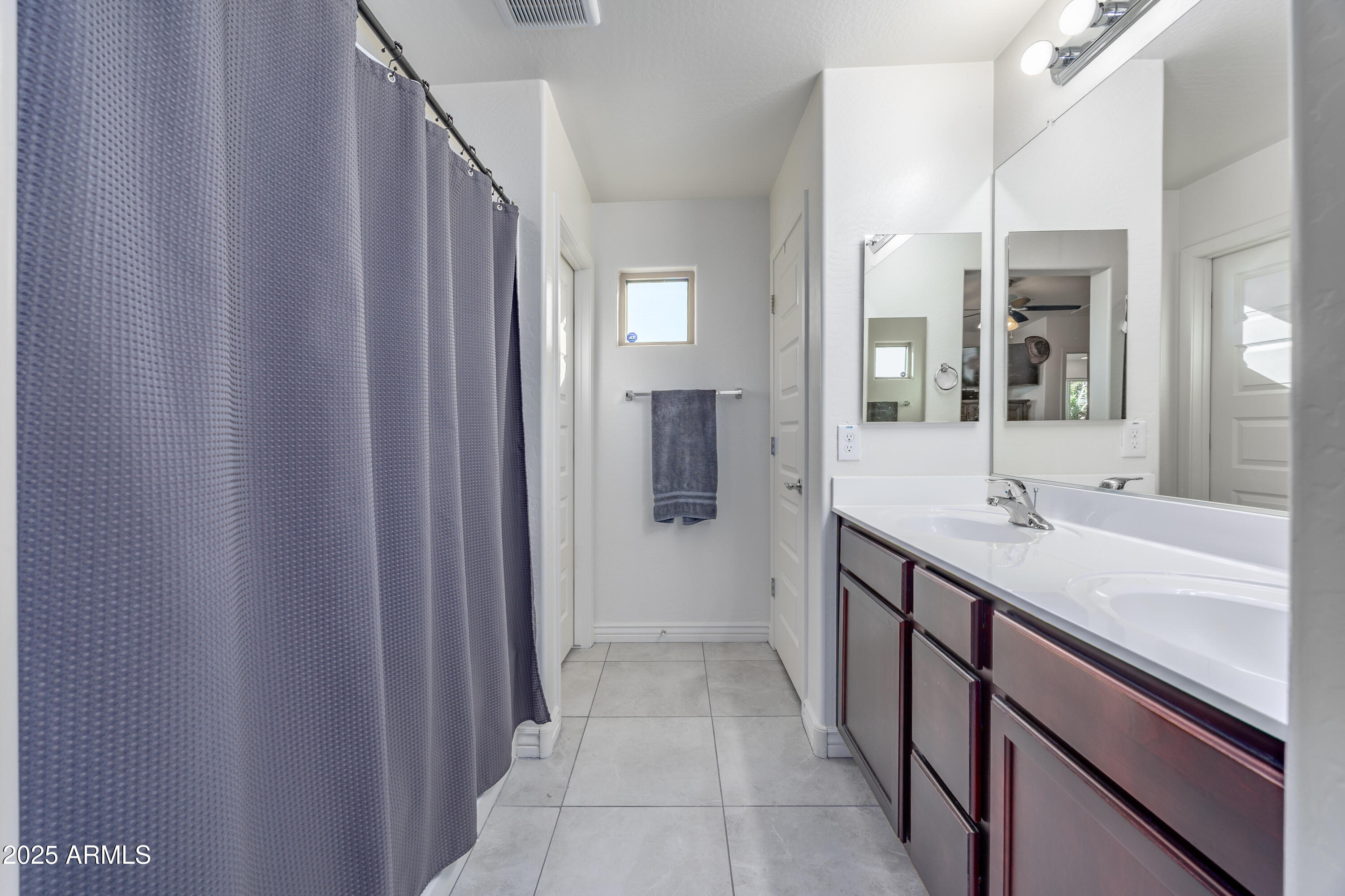 18557 W PUEBLO Avenue