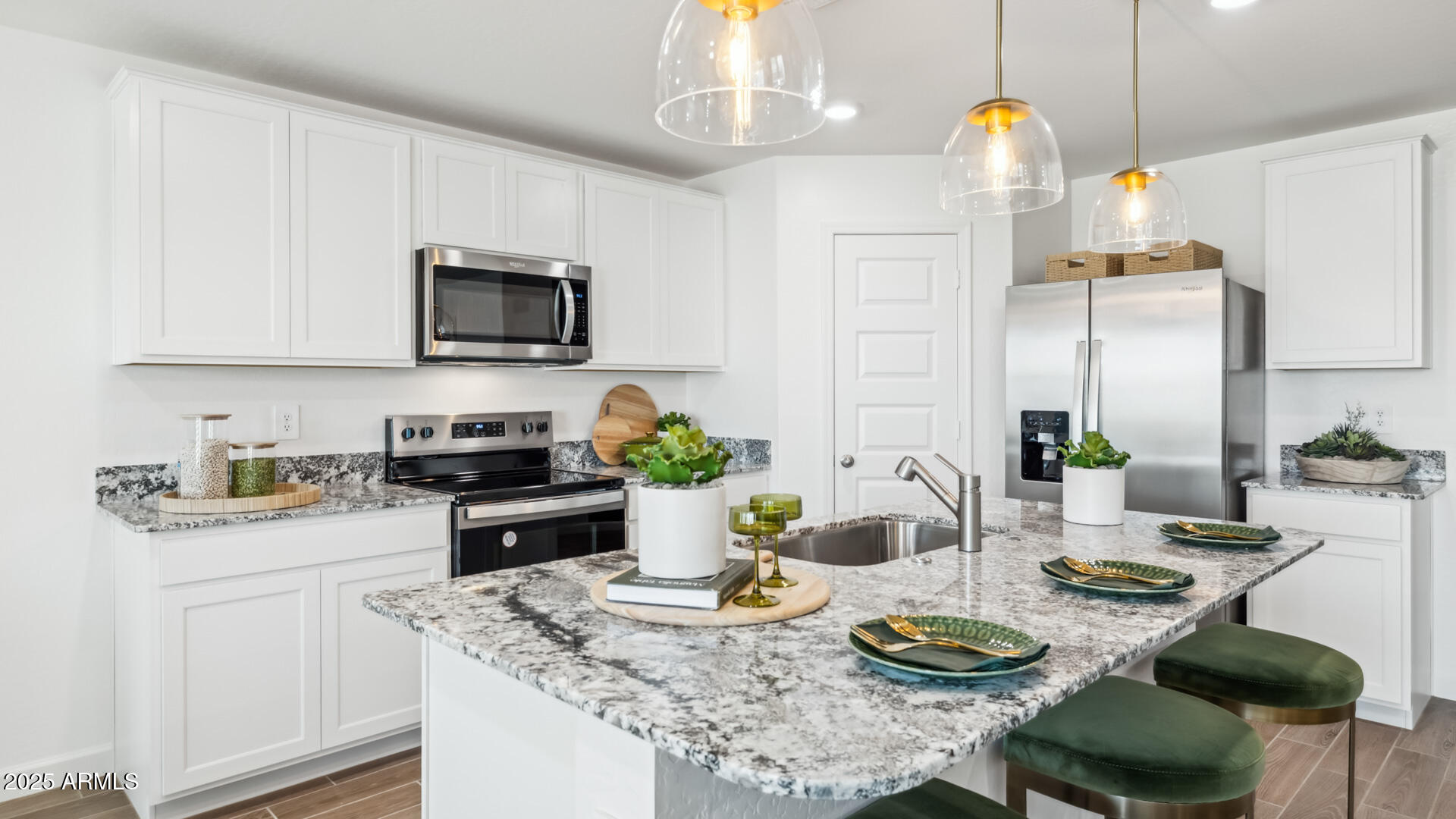 25939 W LYNNE Lane