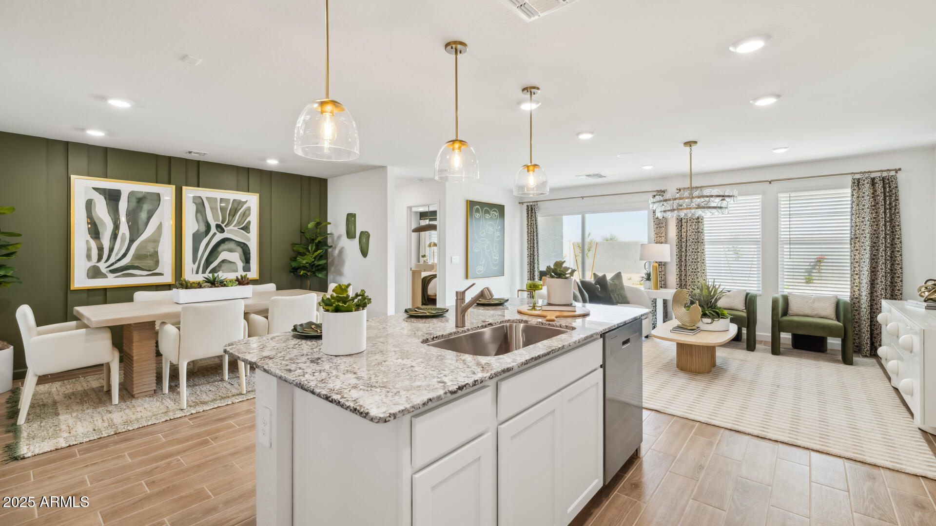 25939 W LYNNE Lane