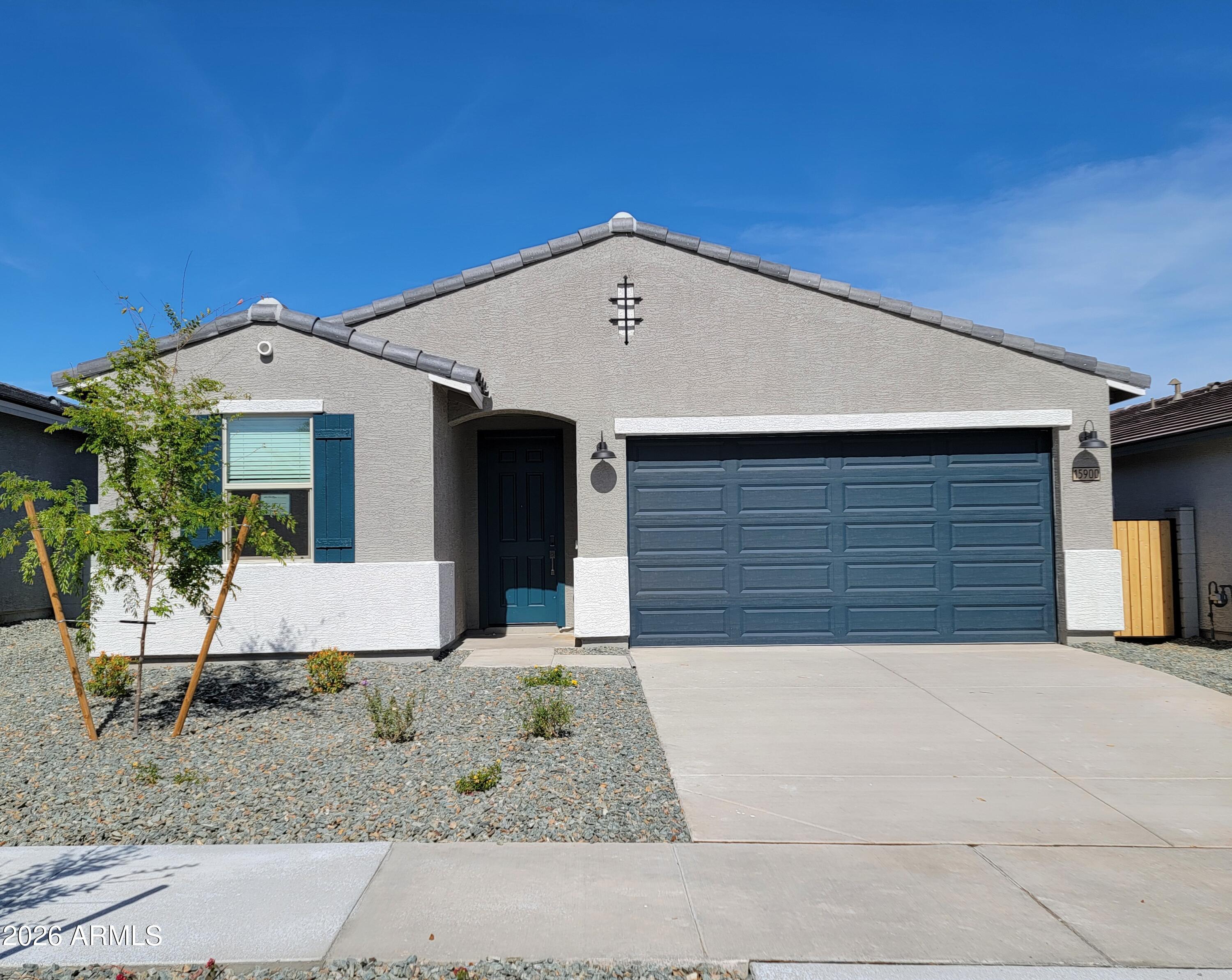 15900 W COTTONTAIL Lane