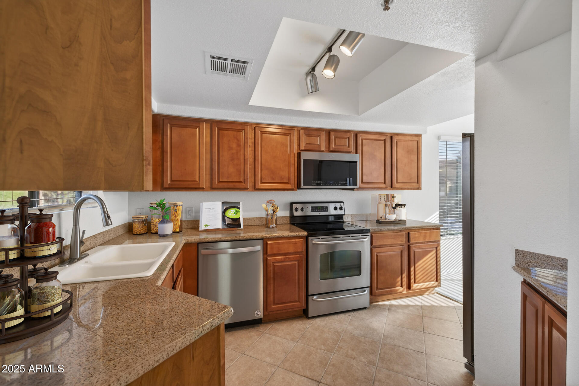 4925 E DESERT COVE Avenue 255