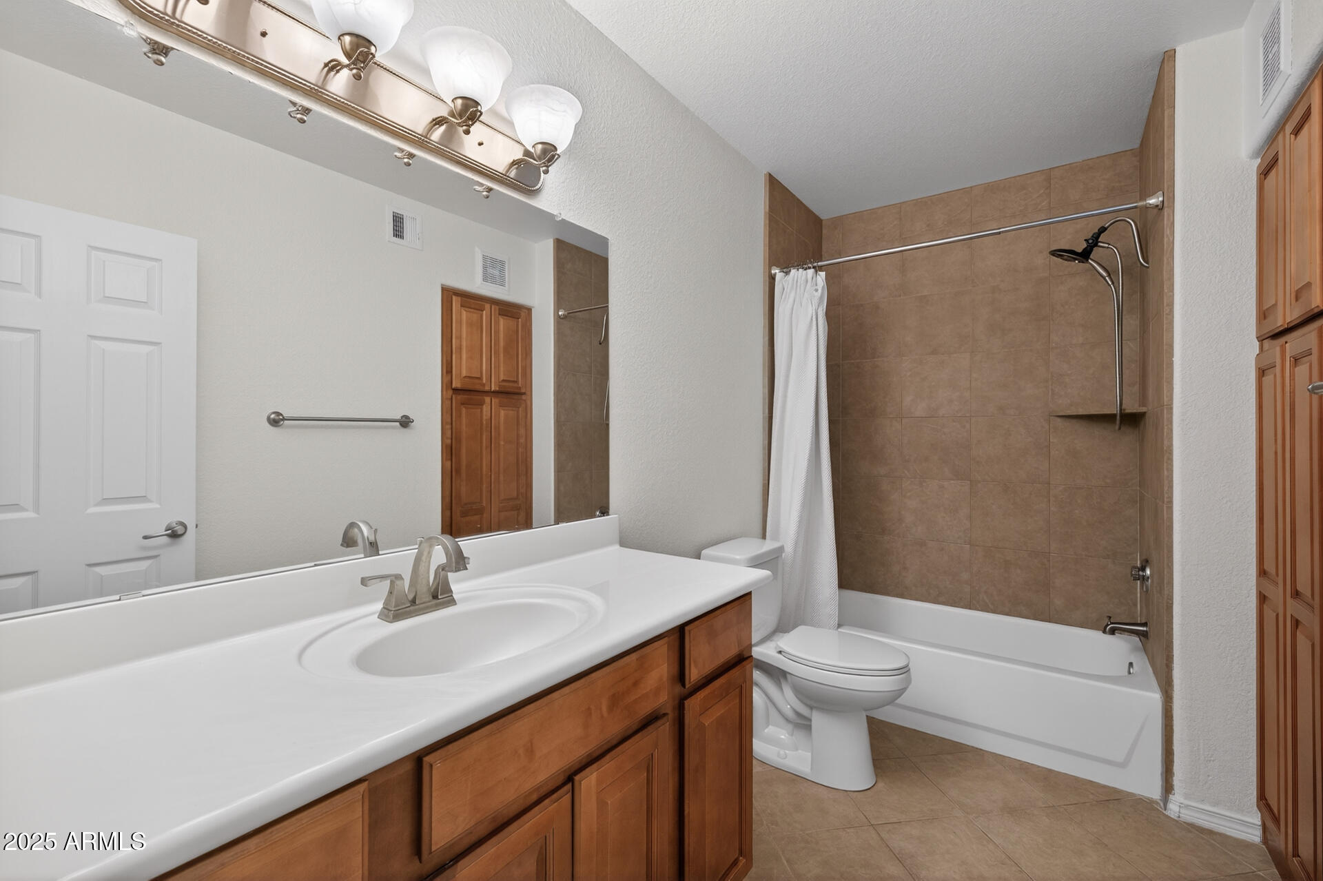 4925 E DESERT COVE Avenue 255