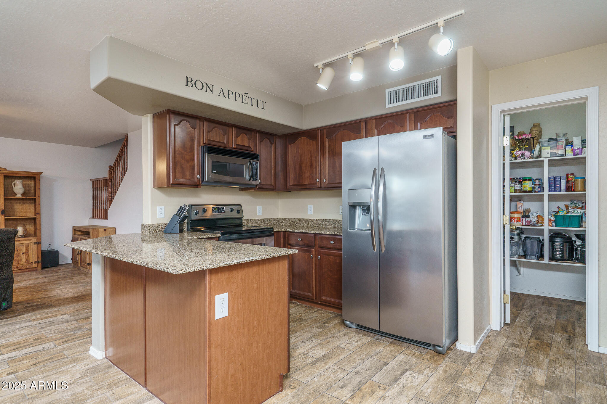 17224 W STATLER Street