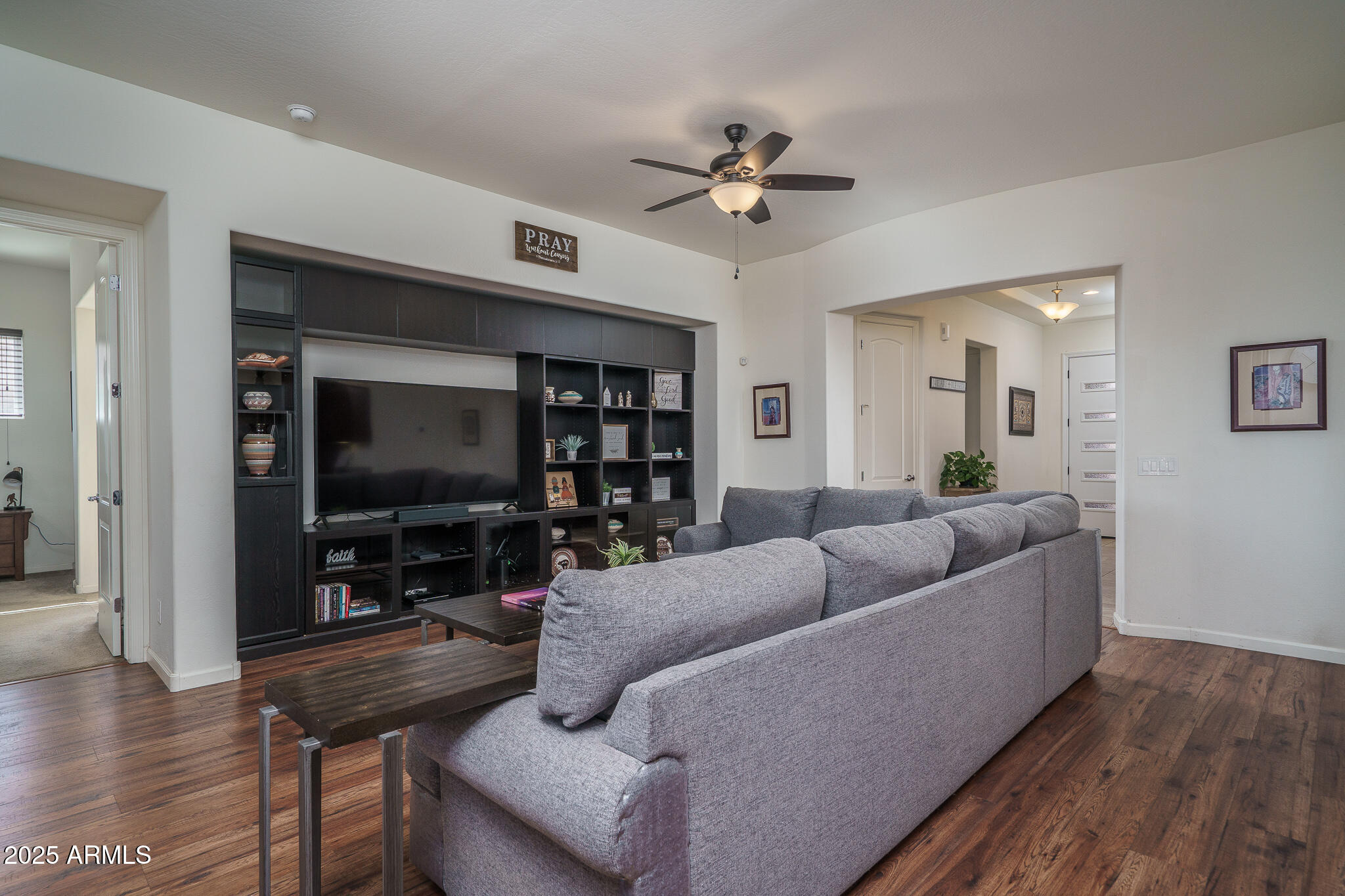 14757 W PASADENA Avenue