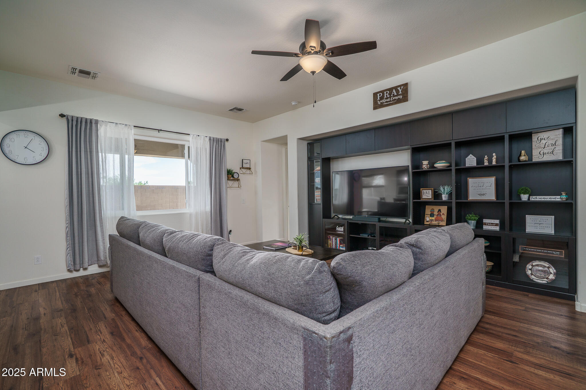 14757 W PASADENA Avenue