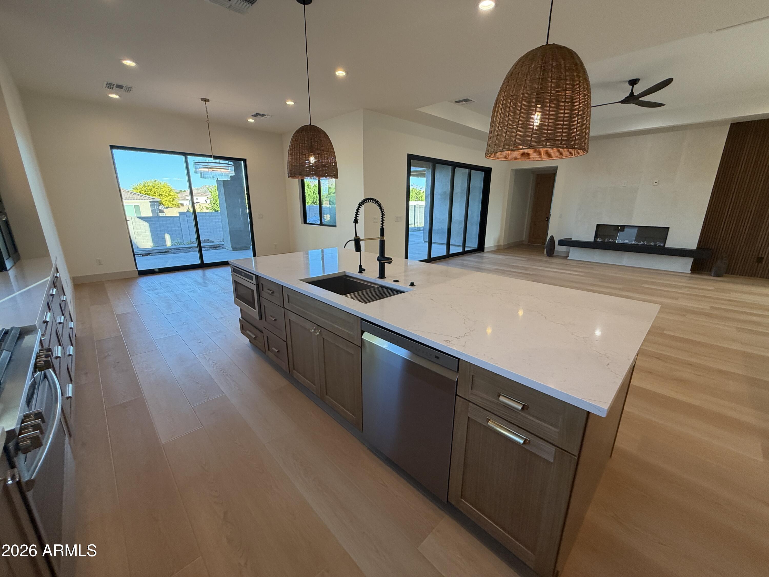 11047 S SANTA COLUMBIA Drive