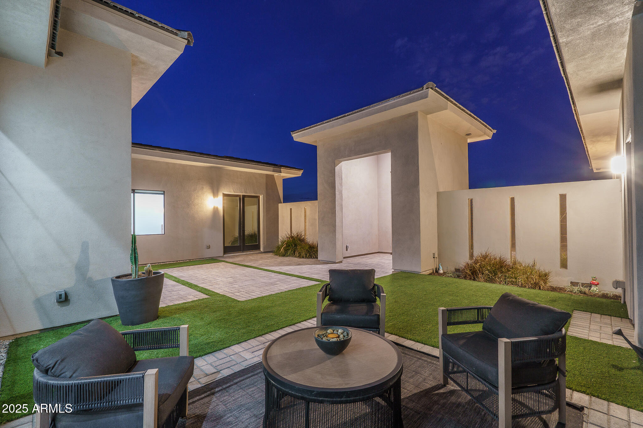 16033 W CINNABAR Court