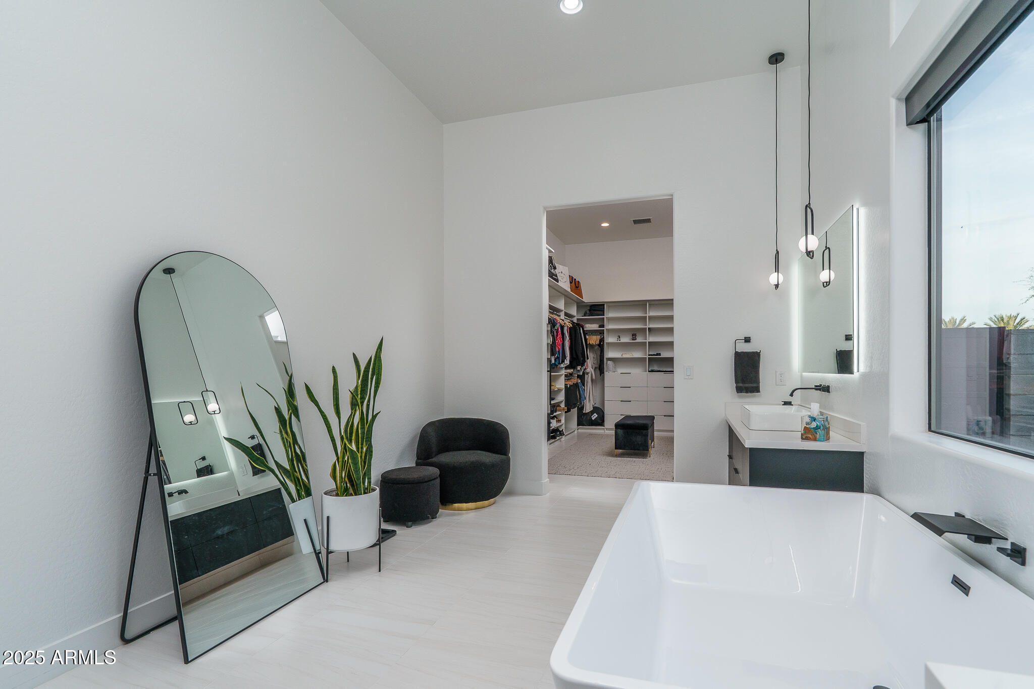 16033 W CINNABAR Court