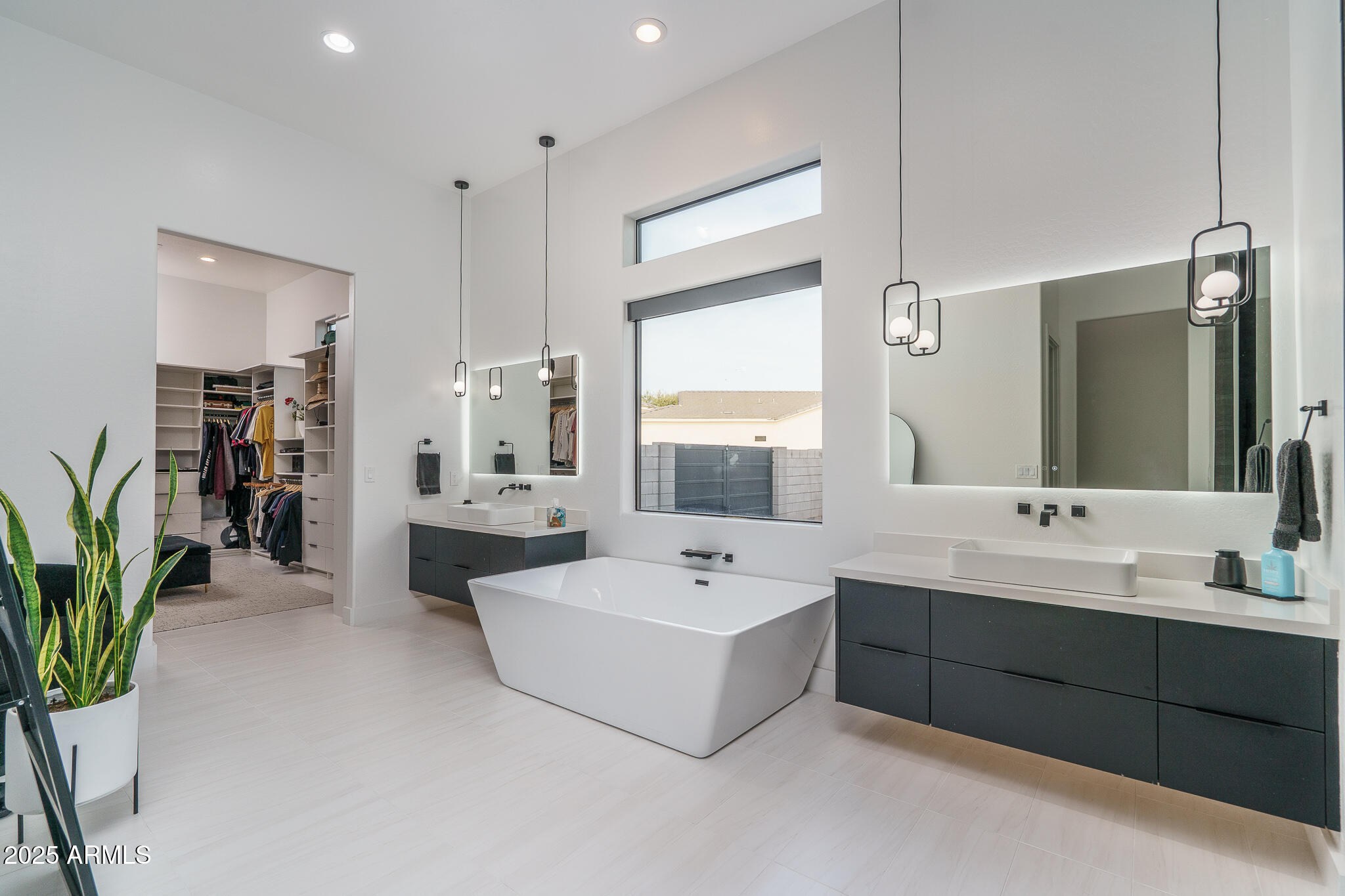 16033 W CINNABAR Court