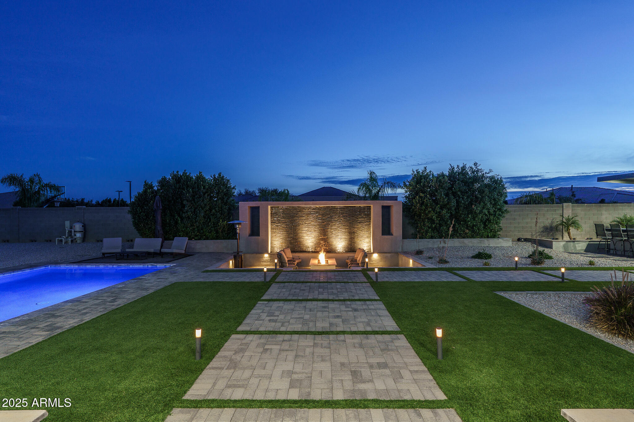 16033 W CINNABAR Court