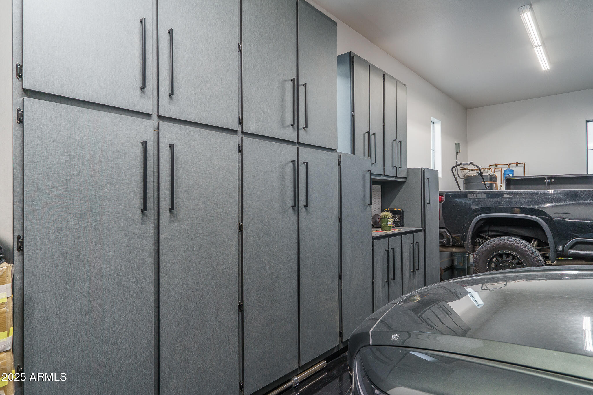 16033 W CINNABAR Court