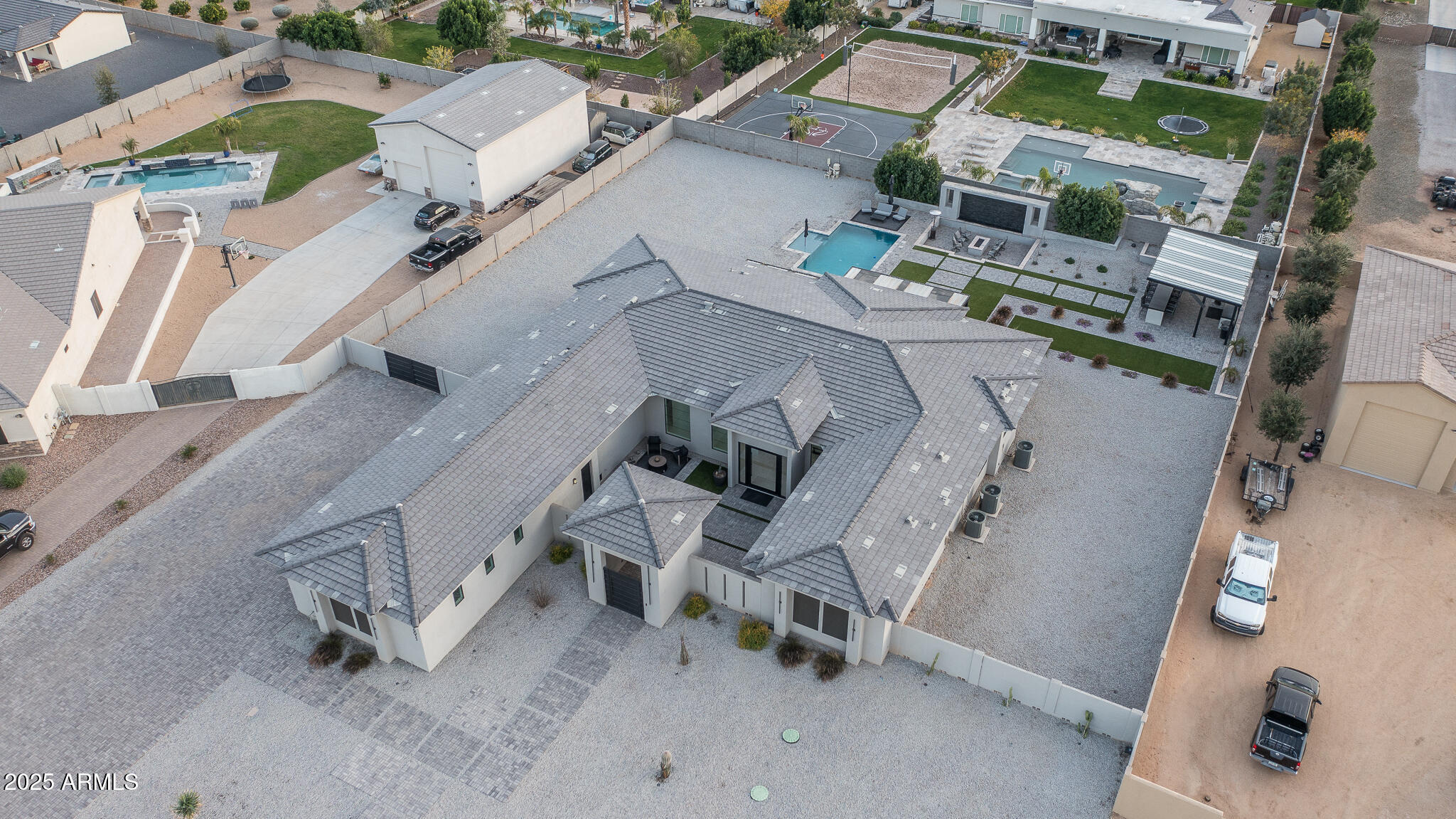 16033 W CINNABAR Court