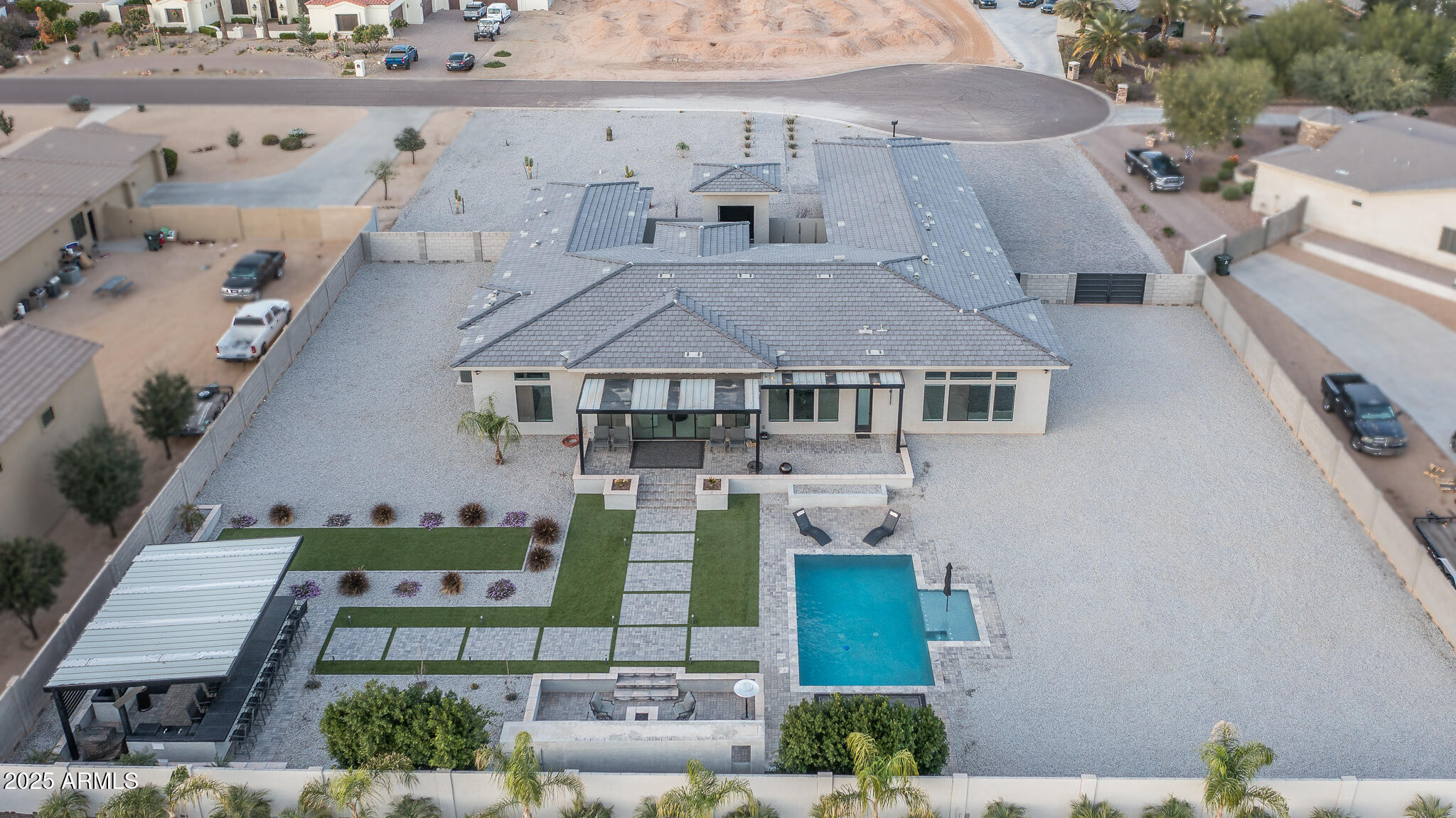 16033 W CINNABAR Court