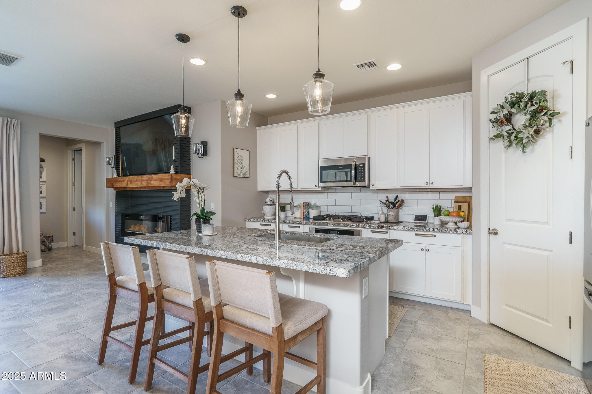 19308 W BADGETT Lane