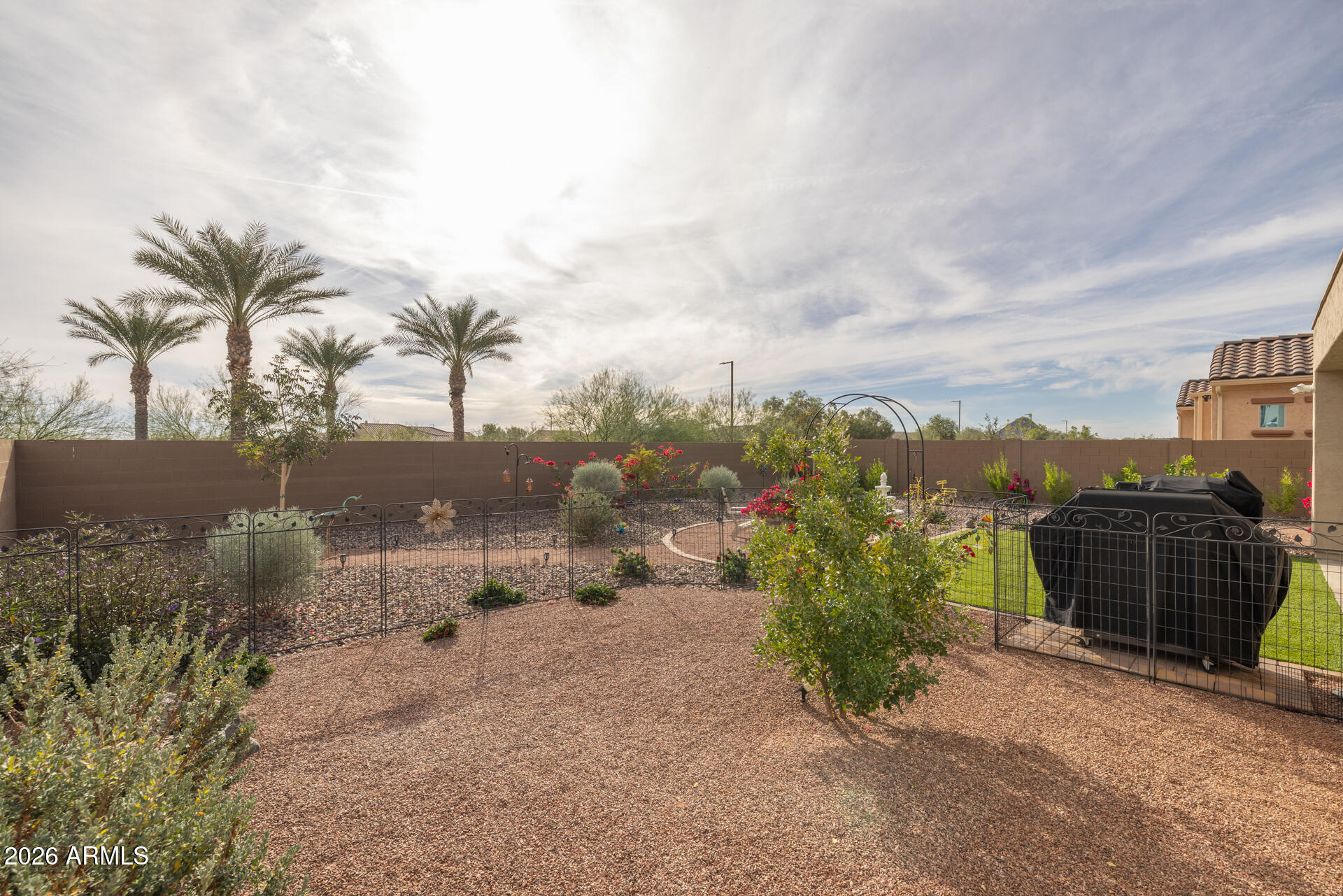 7643 W MOCKINGBIRD Way