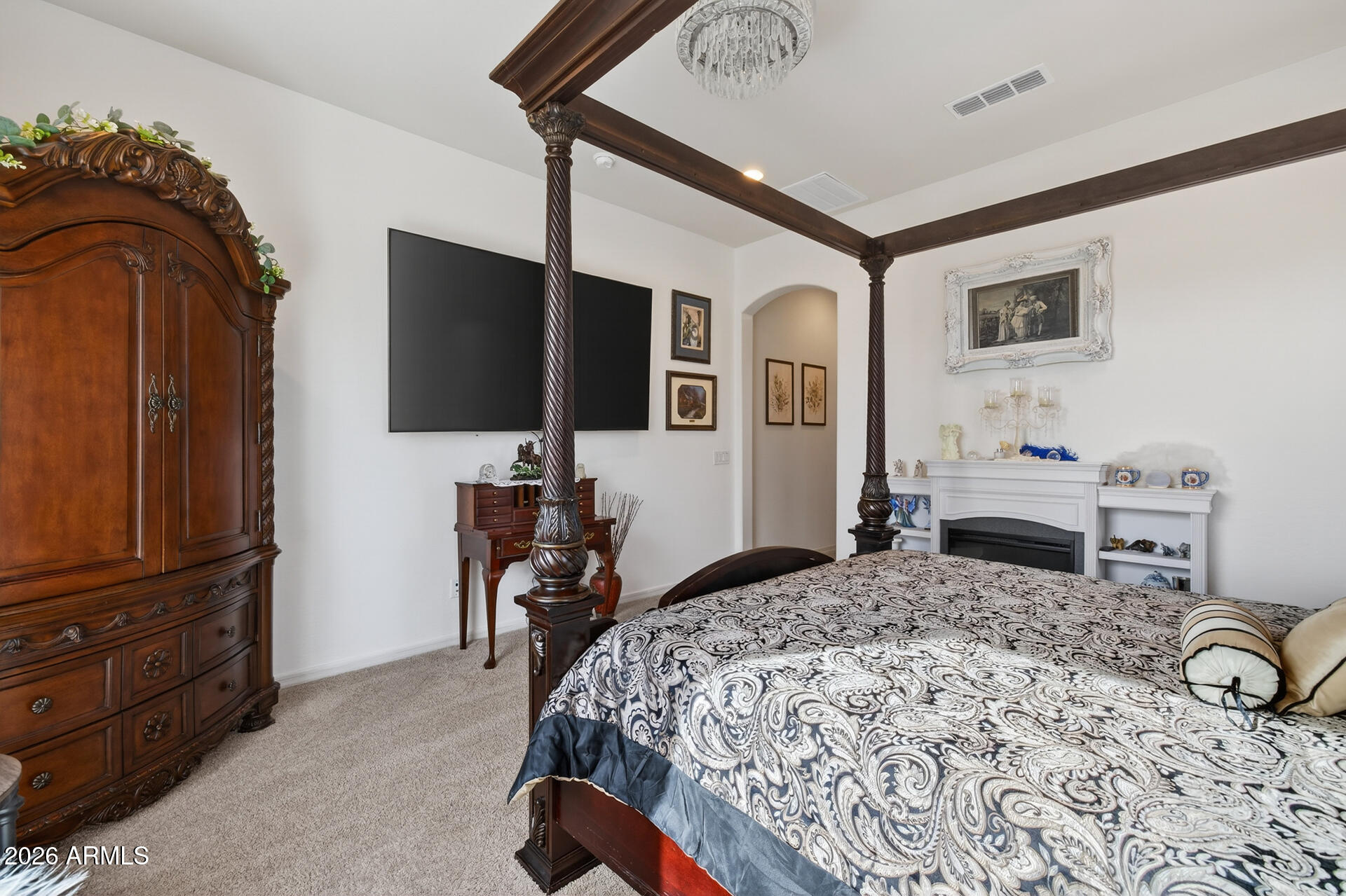 7643 W MOCKINGBIRD Way