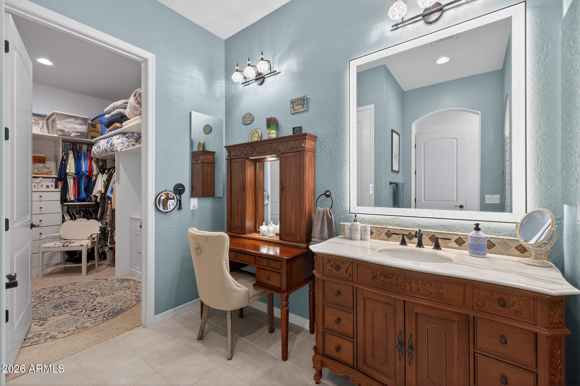 7643 W MOCKINGBIRD Way