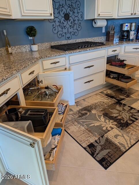 7643 W MOCKINGBIRD Way