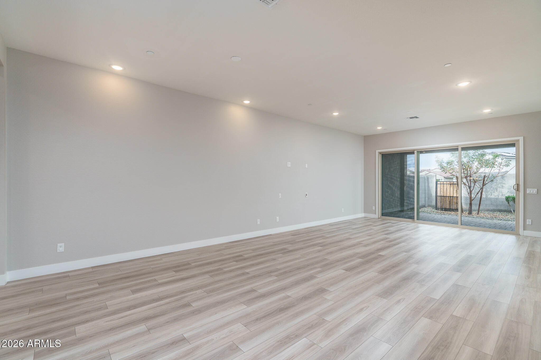 14058 W HUBBELL Street