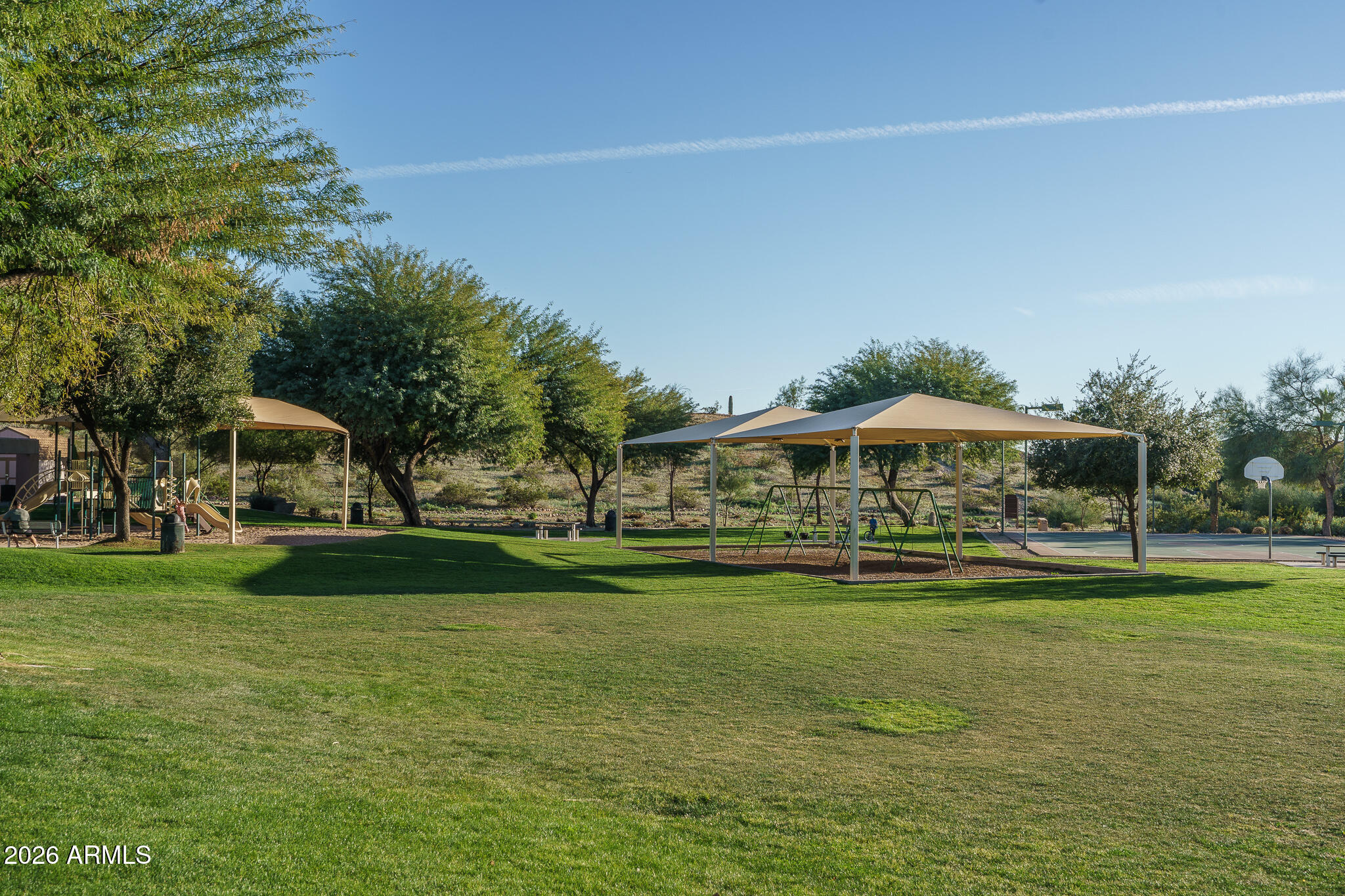 1551 W LACEWOOD Place