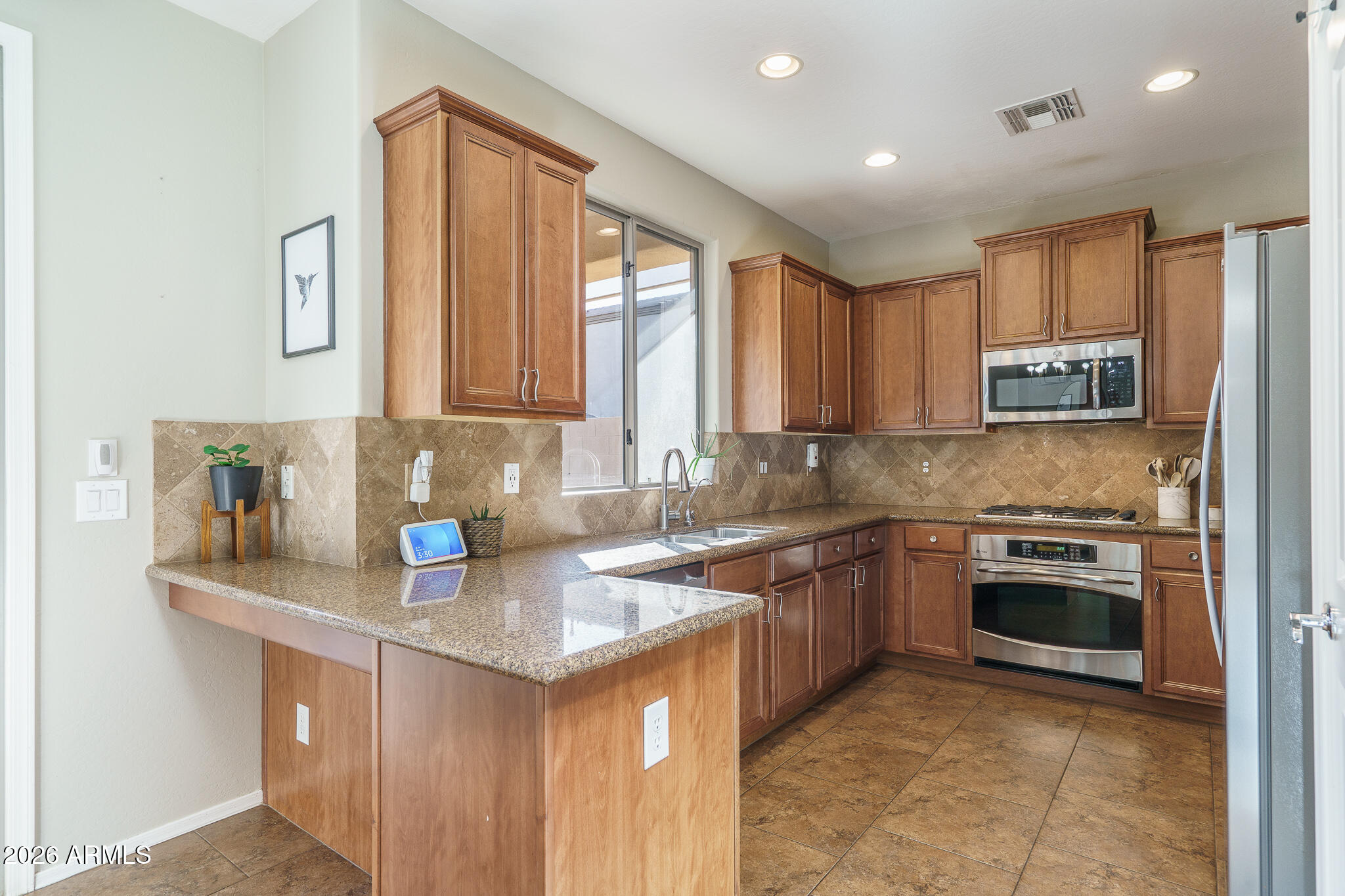 1551 W LACEWOOD Place