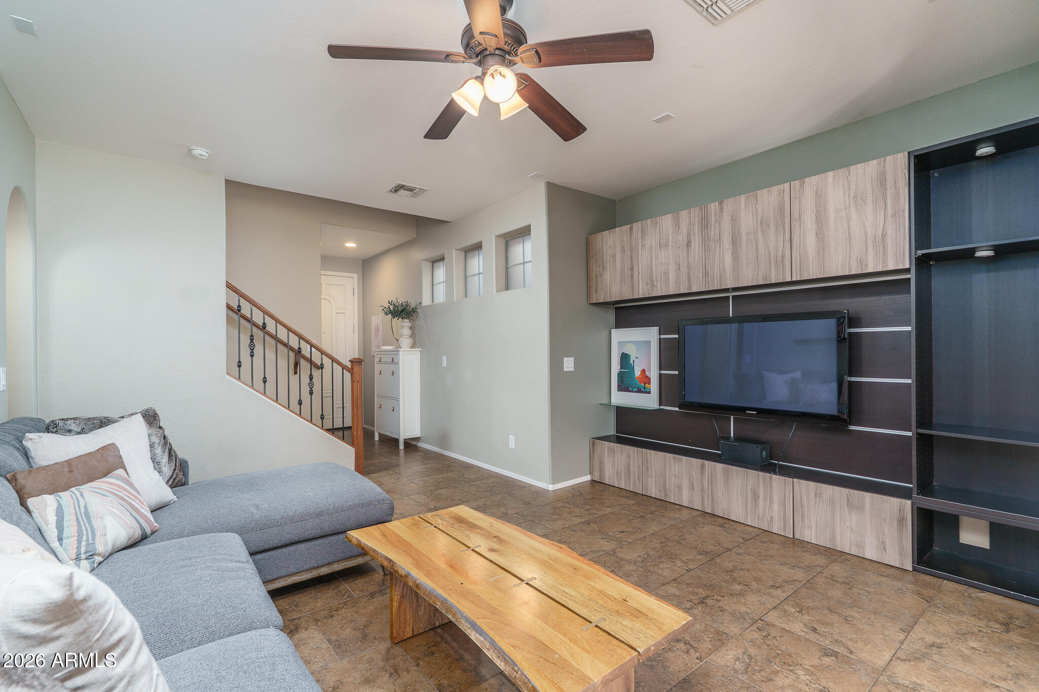 1551 W LACEWOOD Place