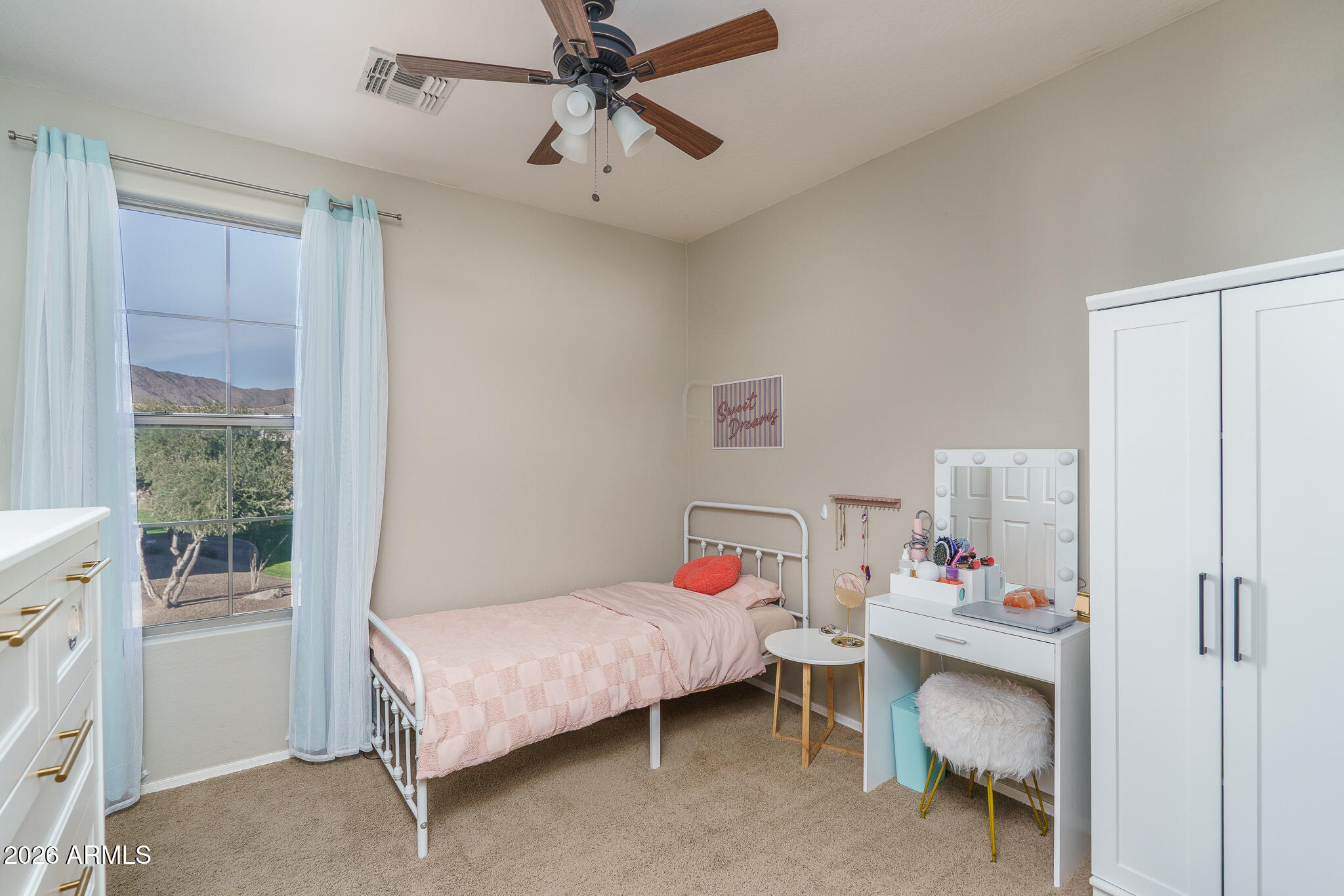 1551 W LACEWOOD Place