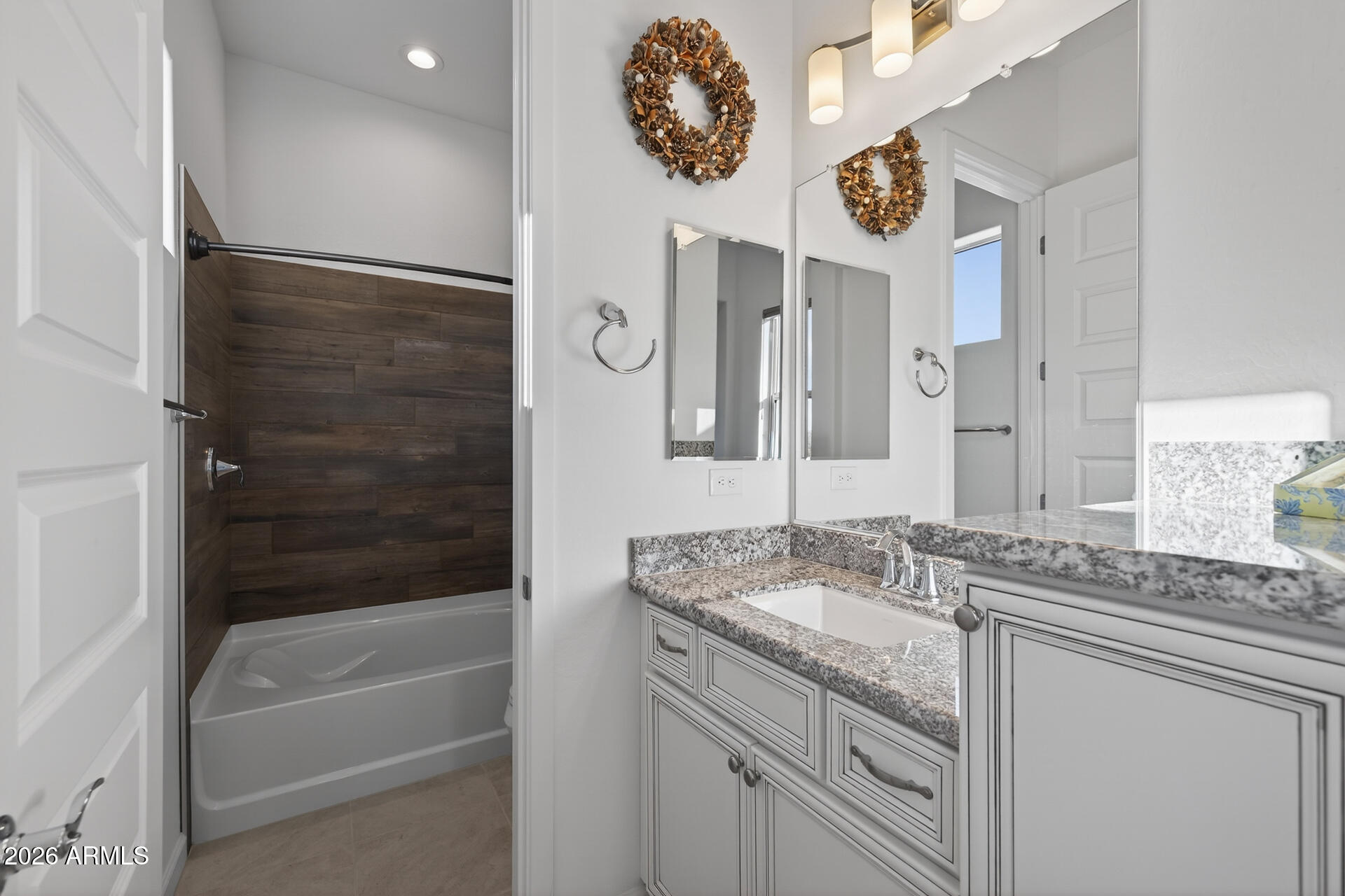 29612 N EL PUEBLO Boulevard